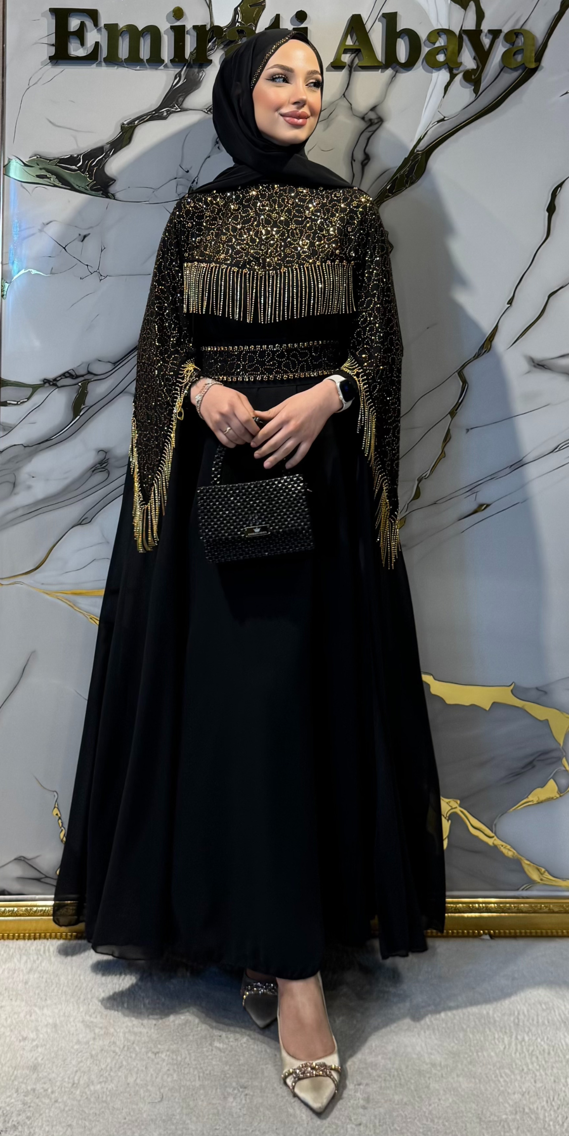 Gold Taşlı Uzun Kollu Siyah Abaya