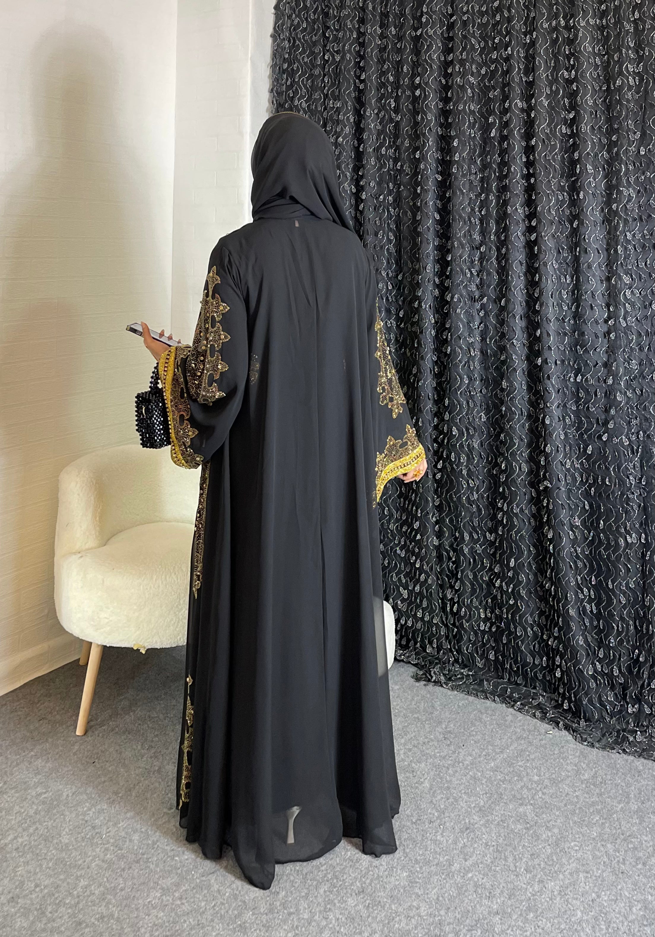 Gold Taş İşlemeli Kuyruklu Yöresel Abaya
