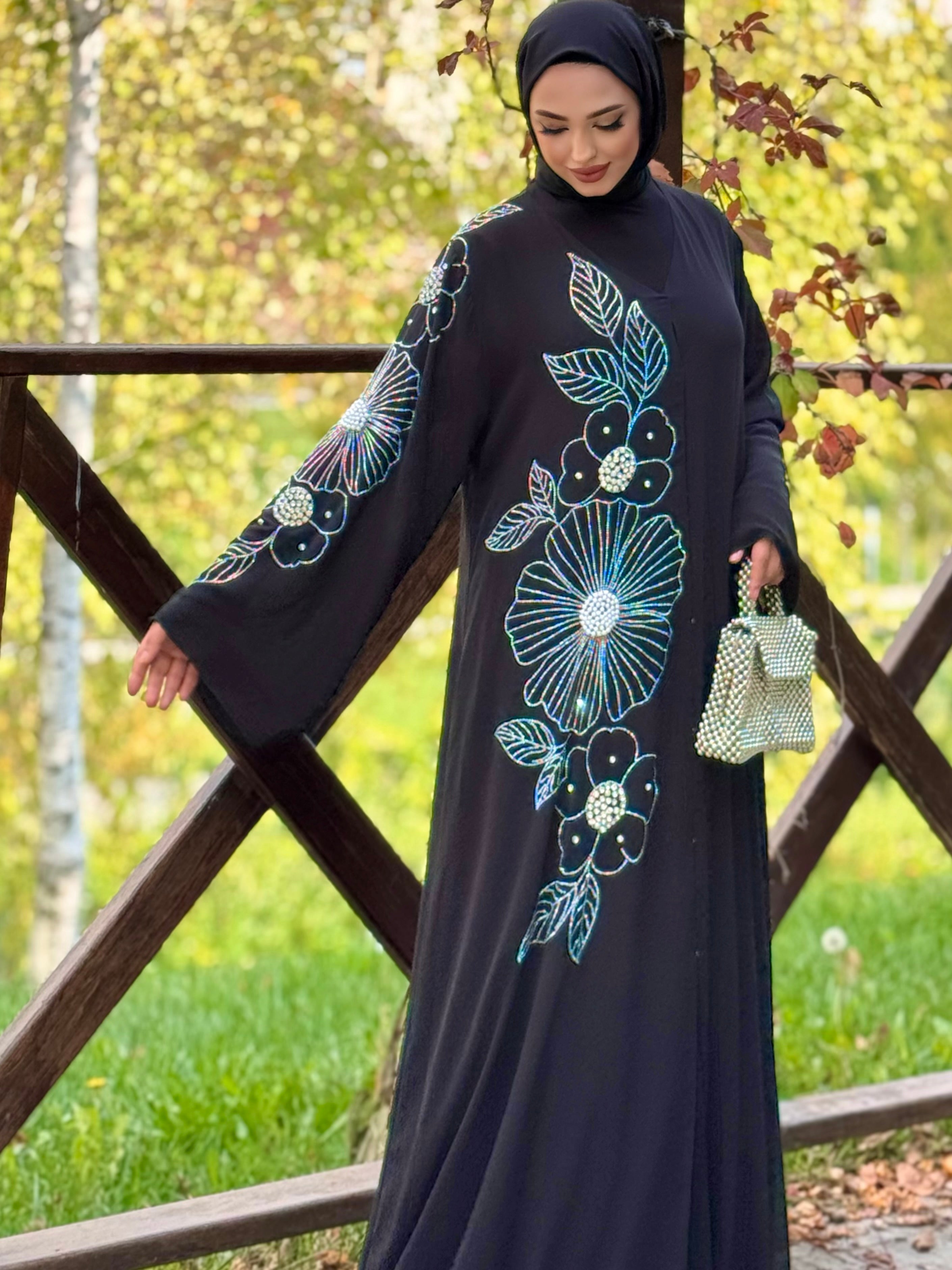 Işıltılı Taş Desenli Siyah Abaya