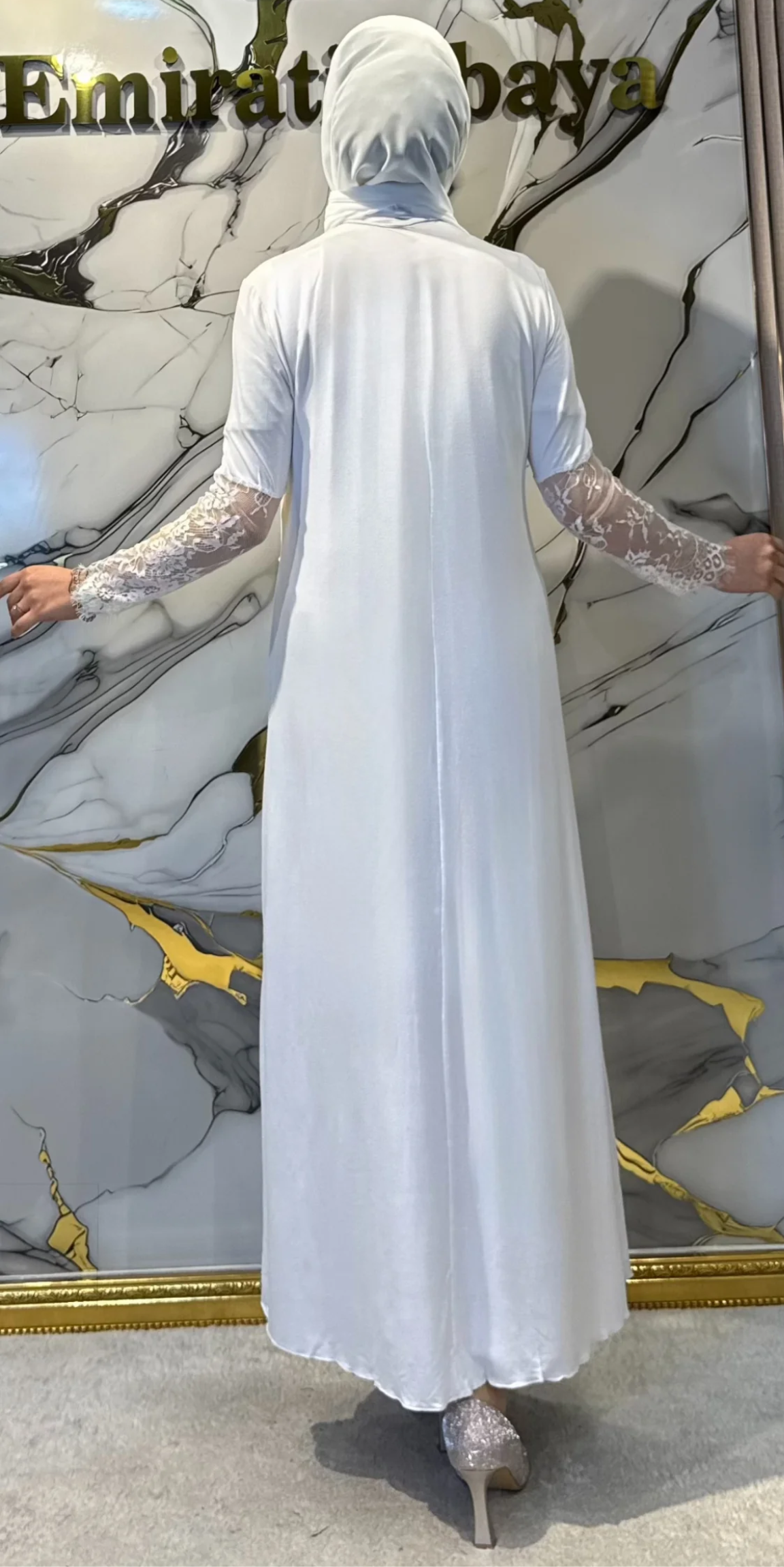 Sleeveless Lace Undershirt RK0030 BLACK - Elegant and Stylish Model