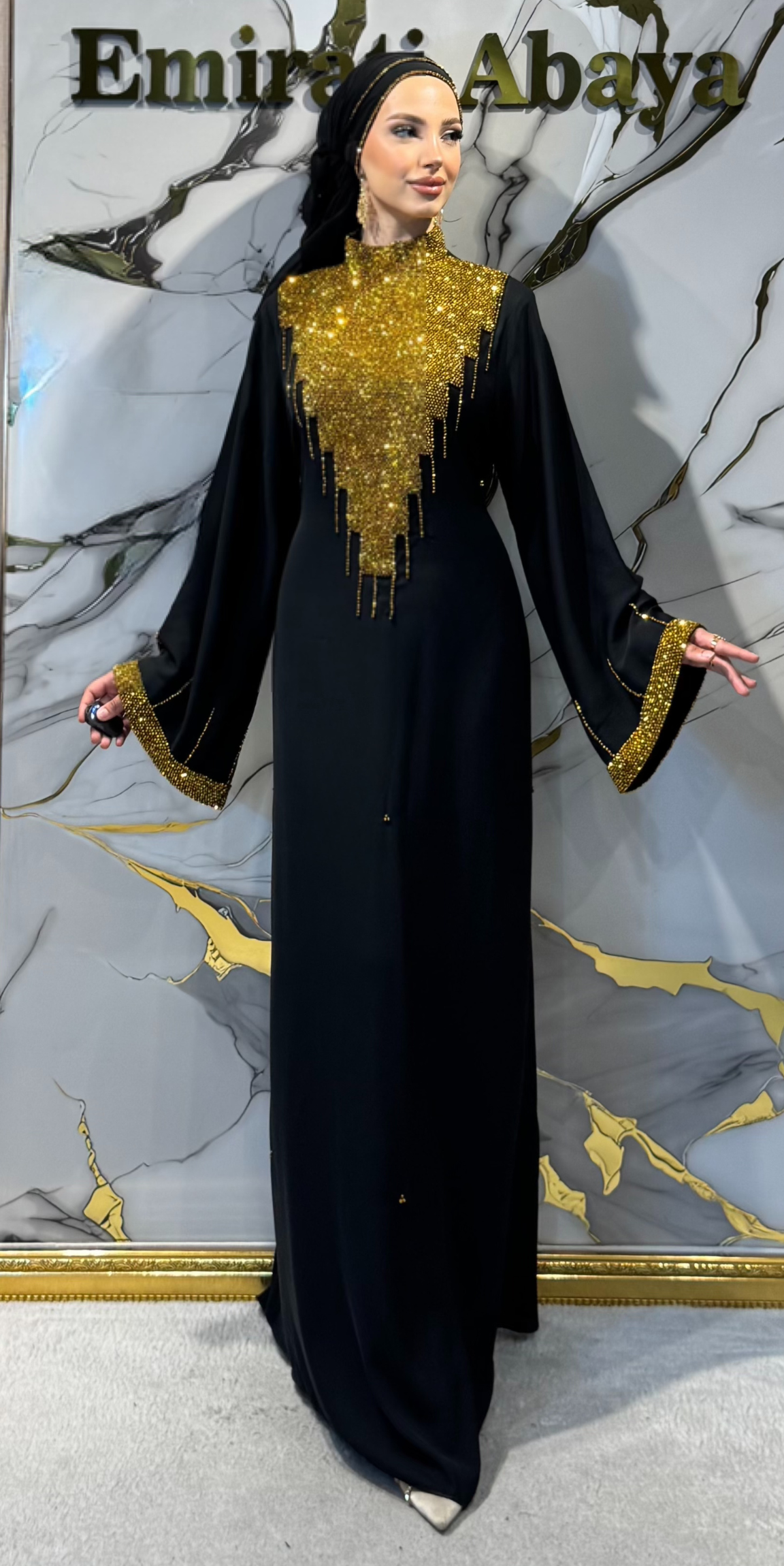 El İşlemeli Altın Payetli Taşlı Siyah Dubai İpek Abaya – Şallı Takım | EF0026 GSTB