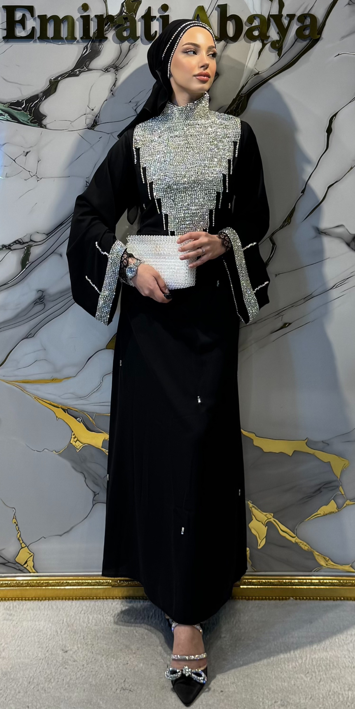 El Yapımı Beyaz Taşlı Siyah Dubai Abaya Püsküllü Taş Detaylı | EF0026 WSTB