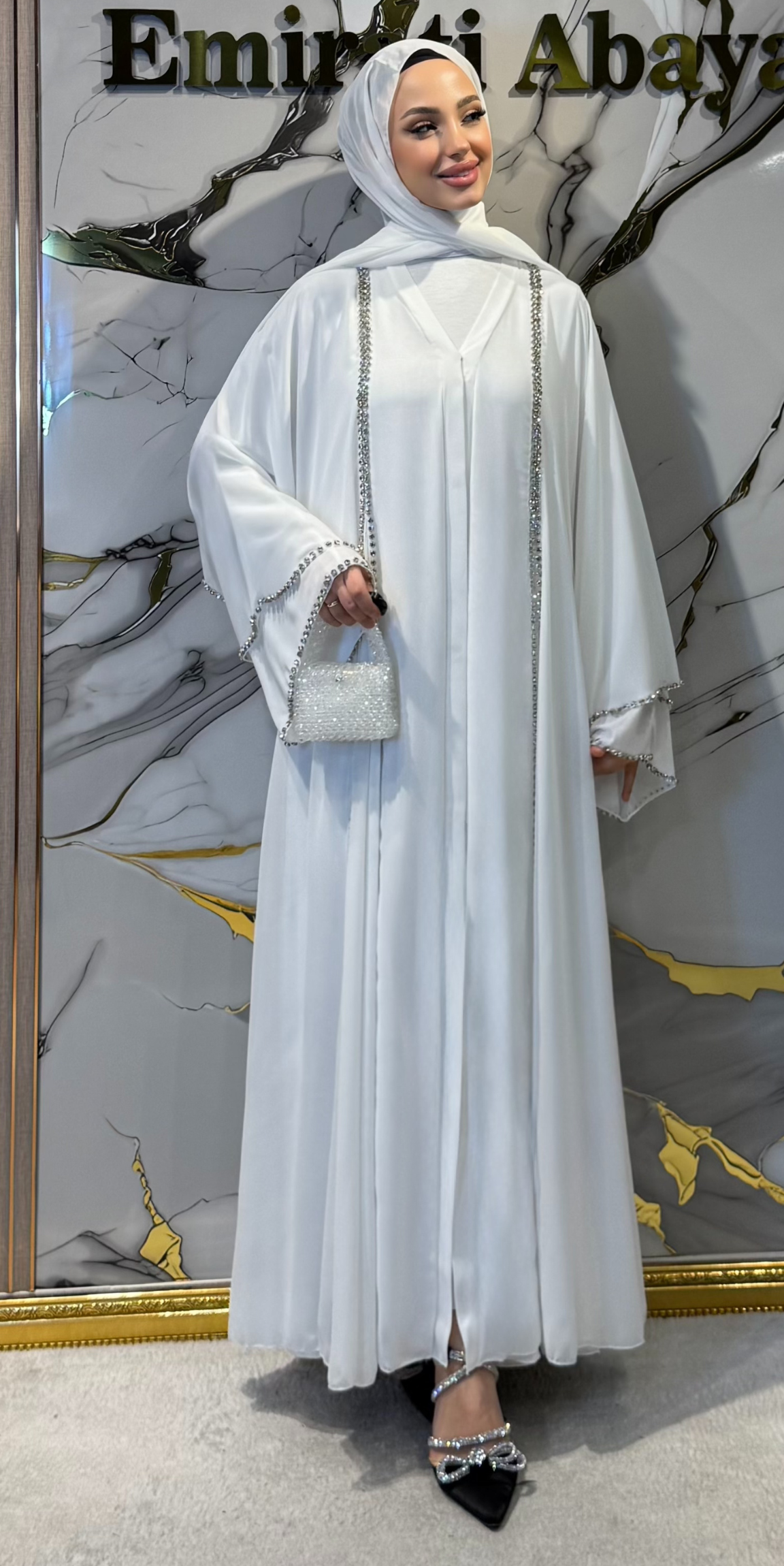 Önü Yırtmaçlı Beyaz Taşlı Beyaz Abaya - Çıtçıtlı Zarif Model TM06 C WSW