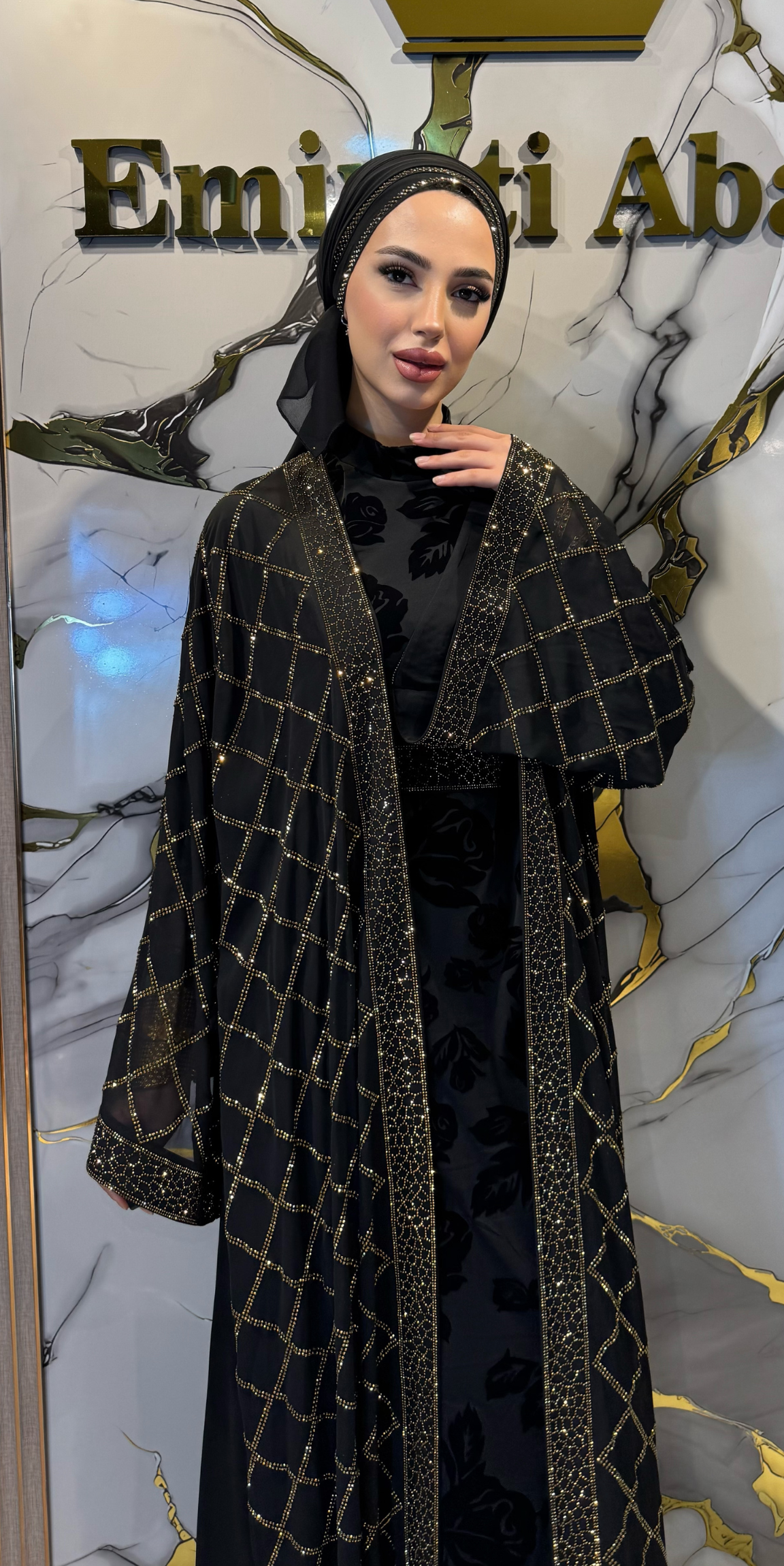 Altın Swarovski Taş İşlemeli Flok İç Elbiseli Yüksek Kalite Kore Şifon Emirati Tasarım Abaya Seti