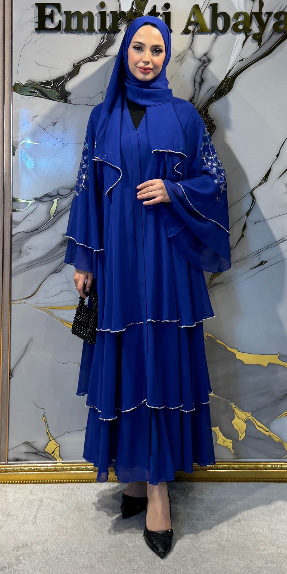 دبي الأسود د