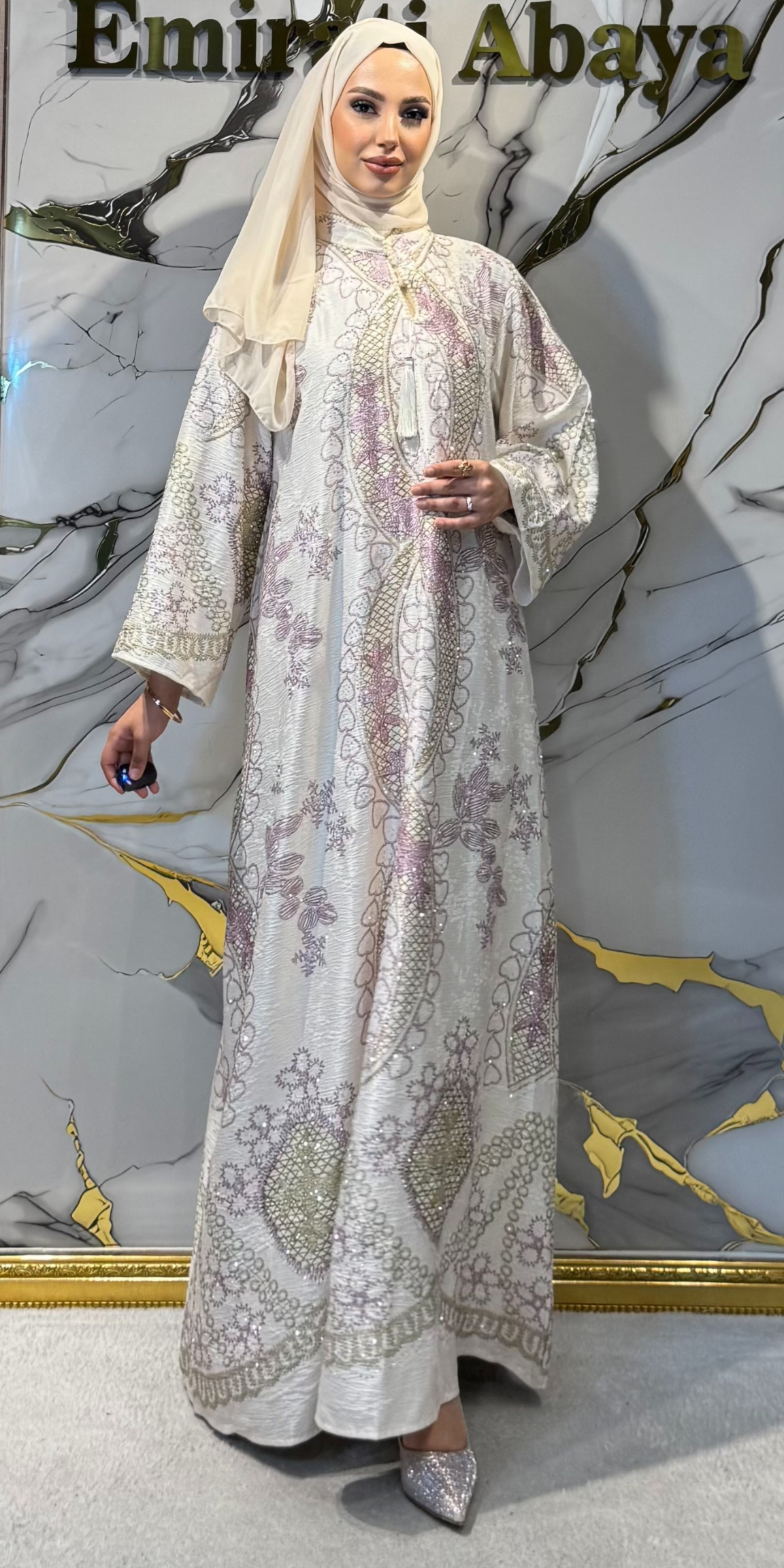 Pembe Çiçek Baskılı Krem Jakar Günlük Abaya | KSA06 Krem