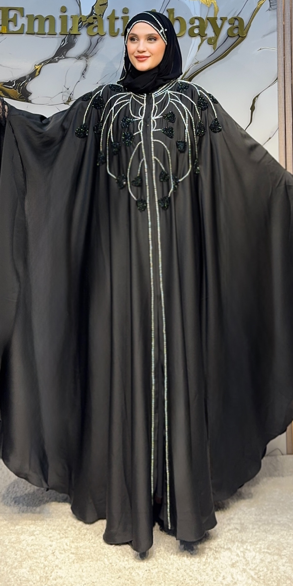 El İşlemeli Kelebek Kesim Siyah Saten Abaya | EF0061 WSB