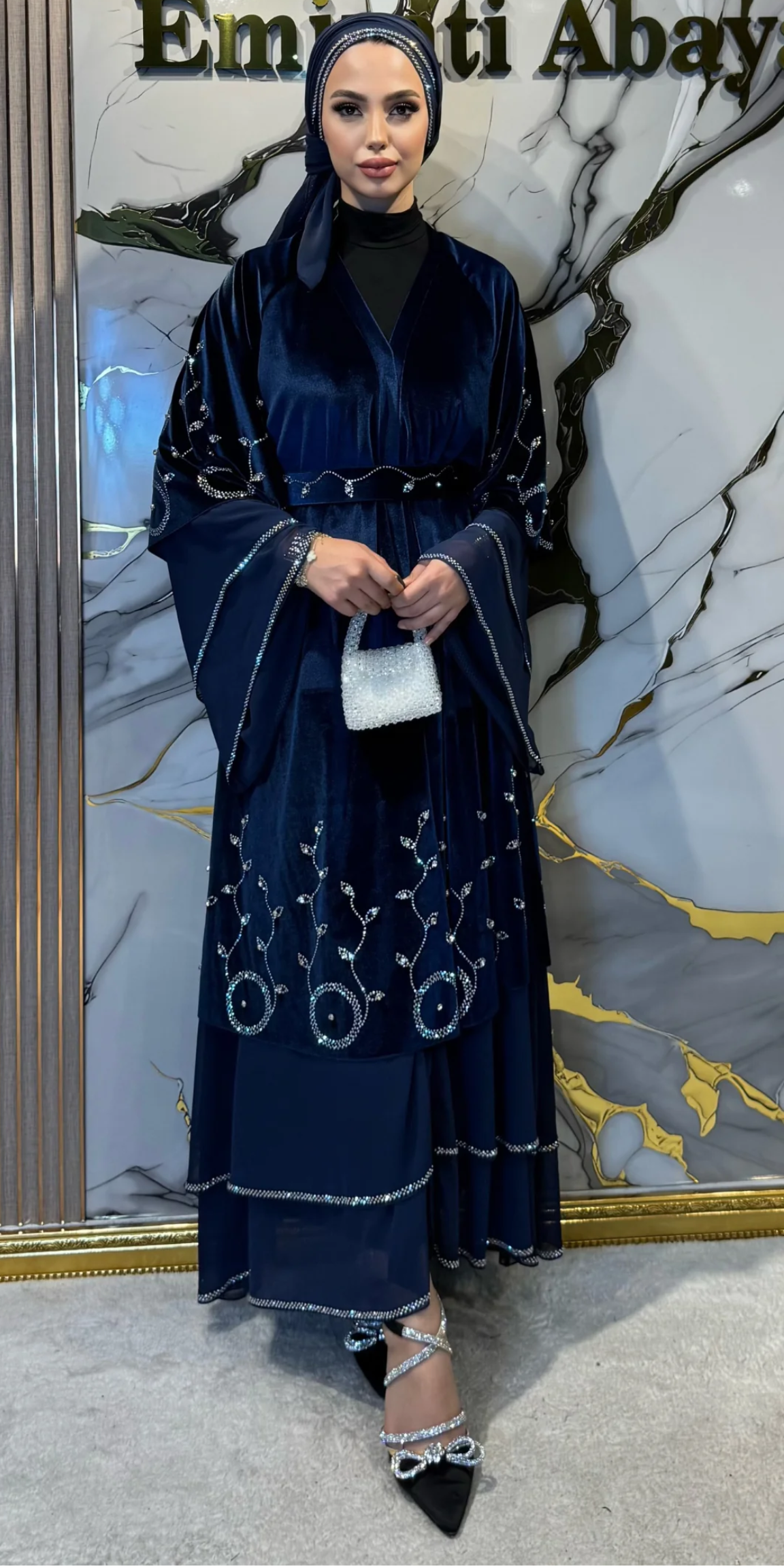 Çiçek ve Dairesel Taş İşlemeli Lacivert Kadife Takım Şal ve Kemer Dahil | LY20 JSVL