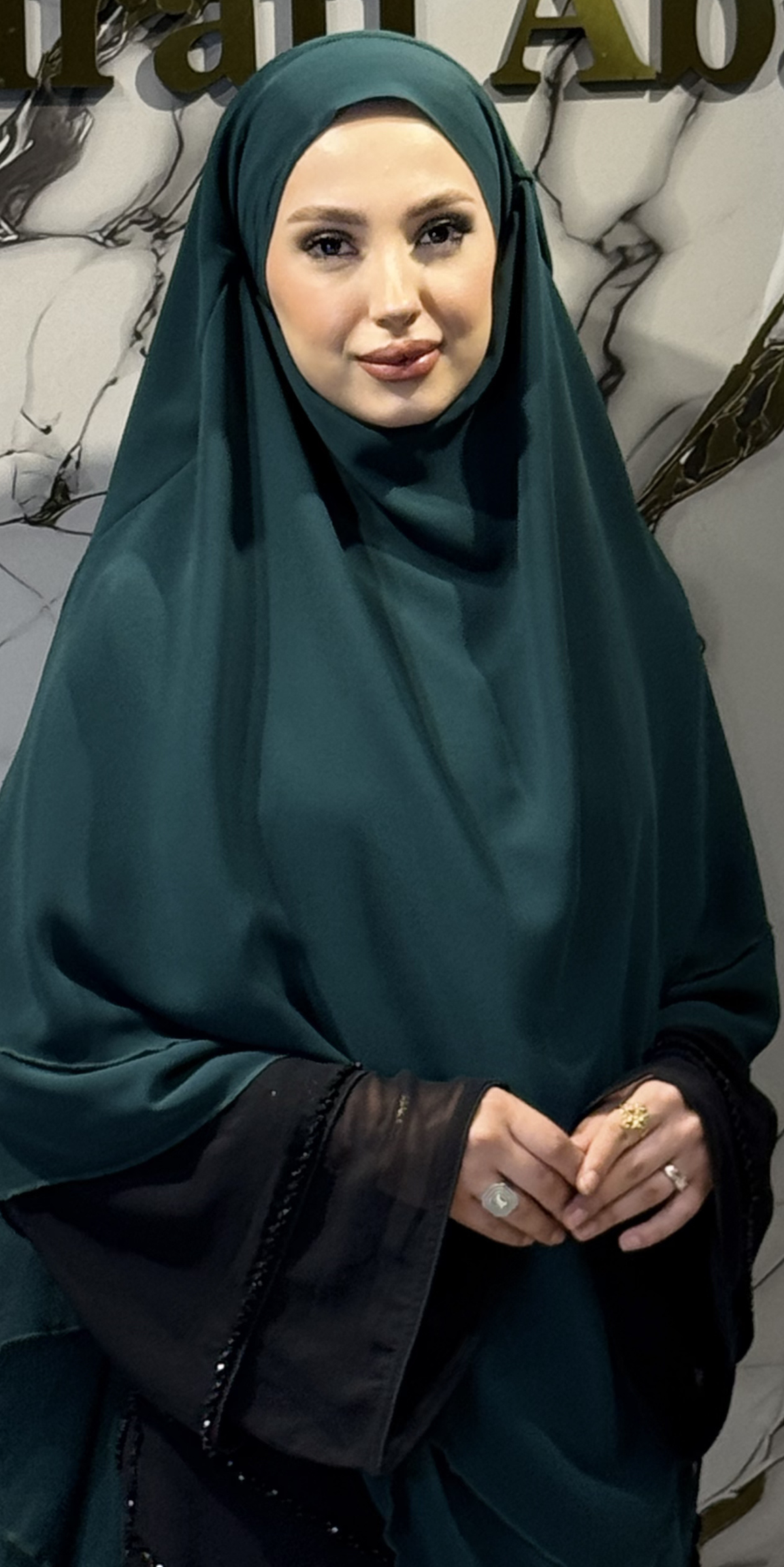 دبي الأسود د