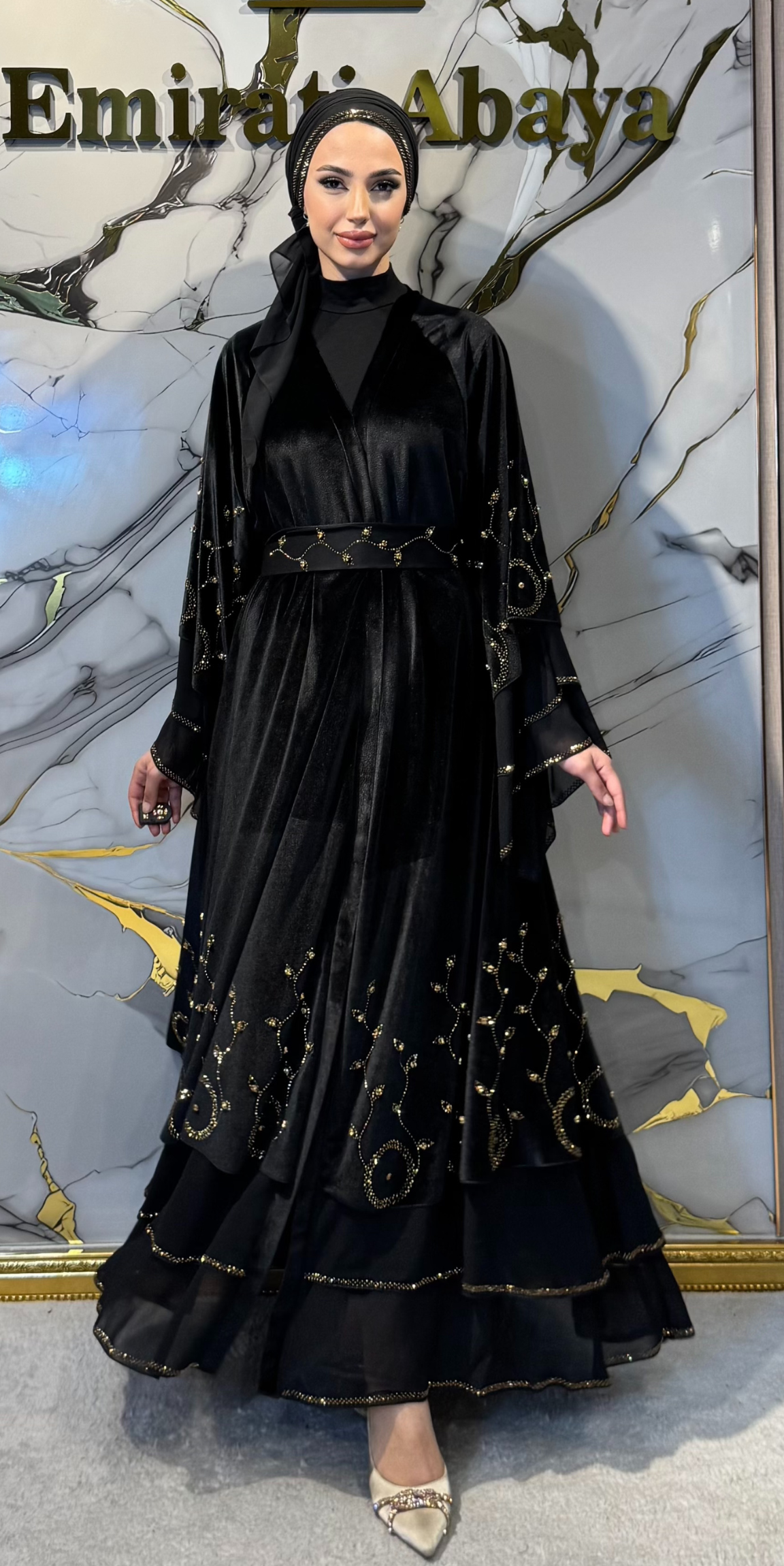 Dubai Tasarım Altın Taşlı Siyah Kadife Abaya
