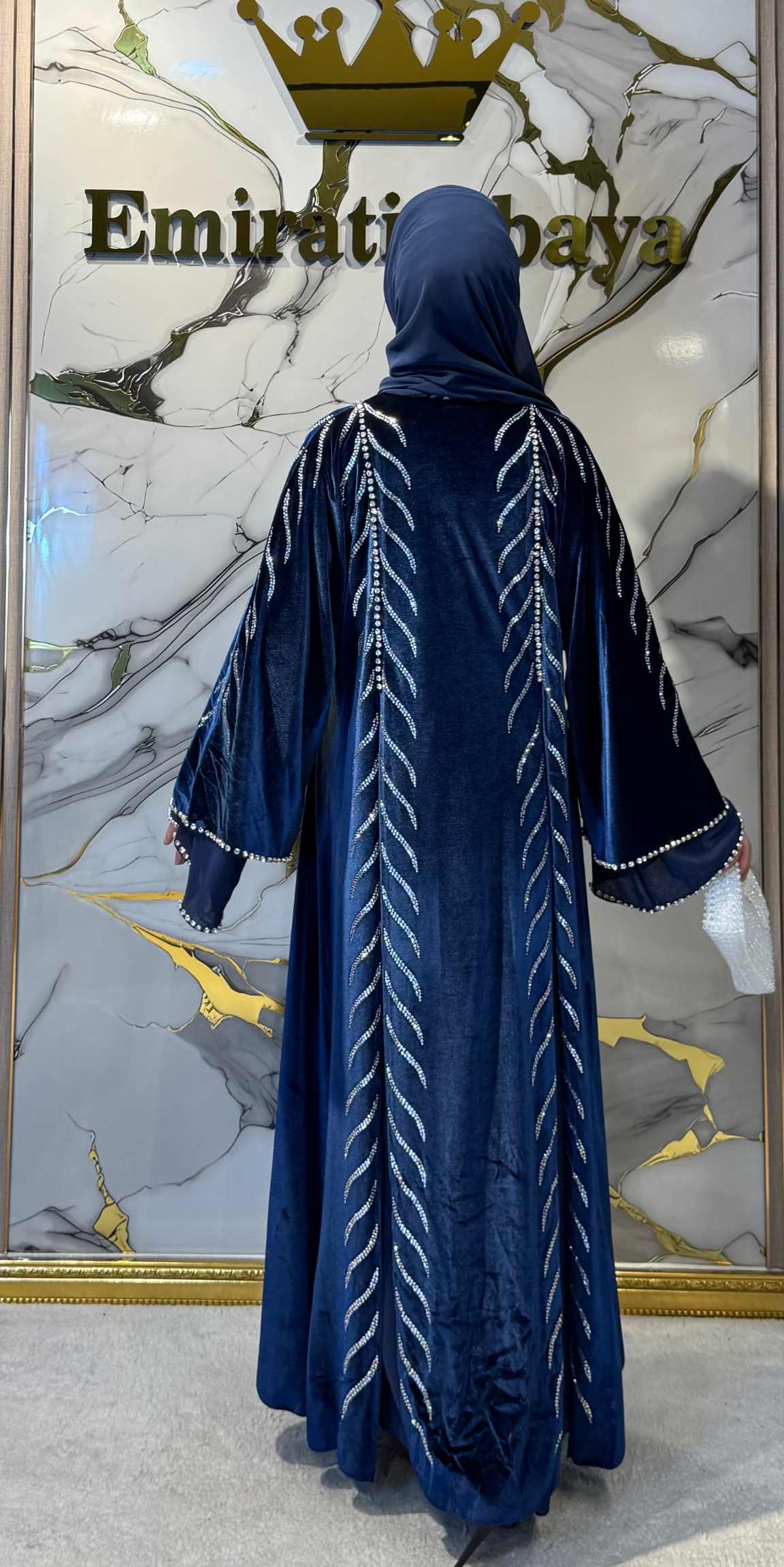 Queen Laceveret Kadife Beyaz Kristal Taş İşlemeli Dubai Stil Abaya