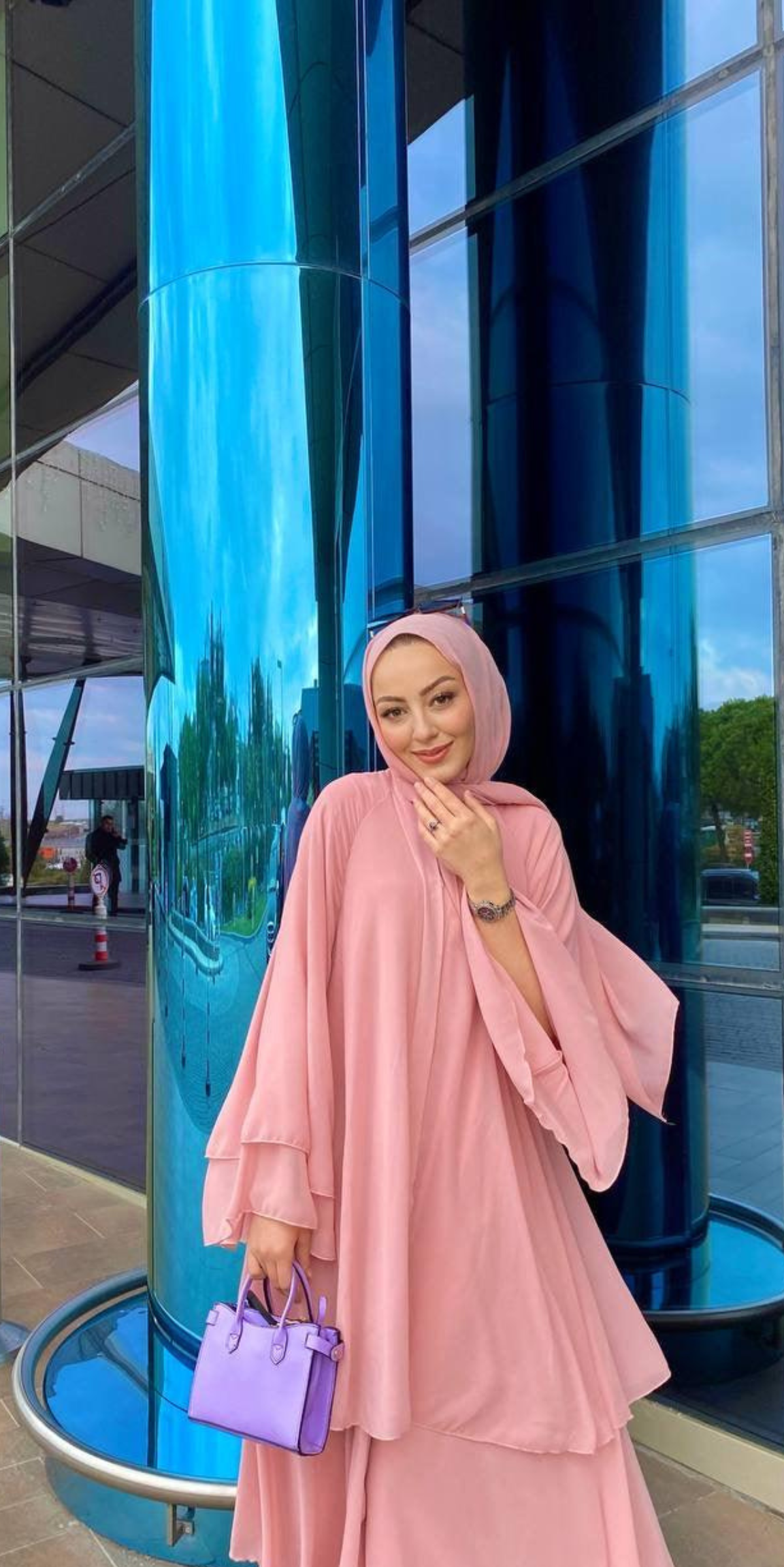 Üç Katmanlı Pembe Abaya