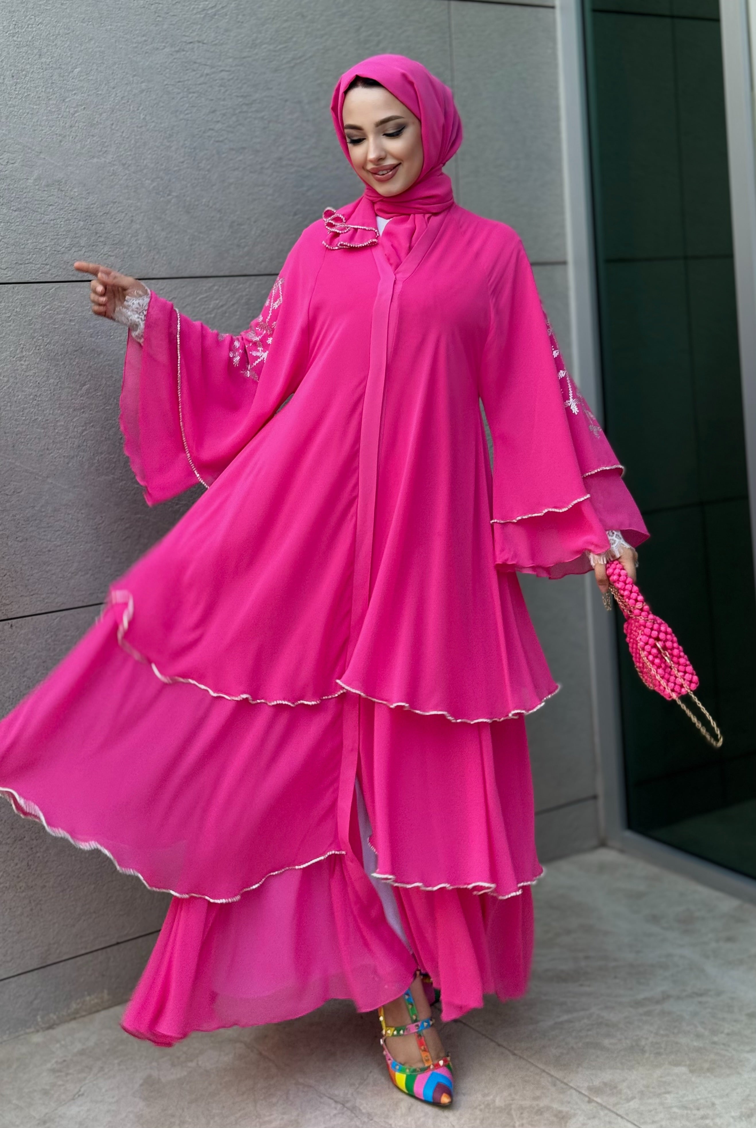 Omuzları Swarovski Taş Desenli Pembe Barbie Abaya