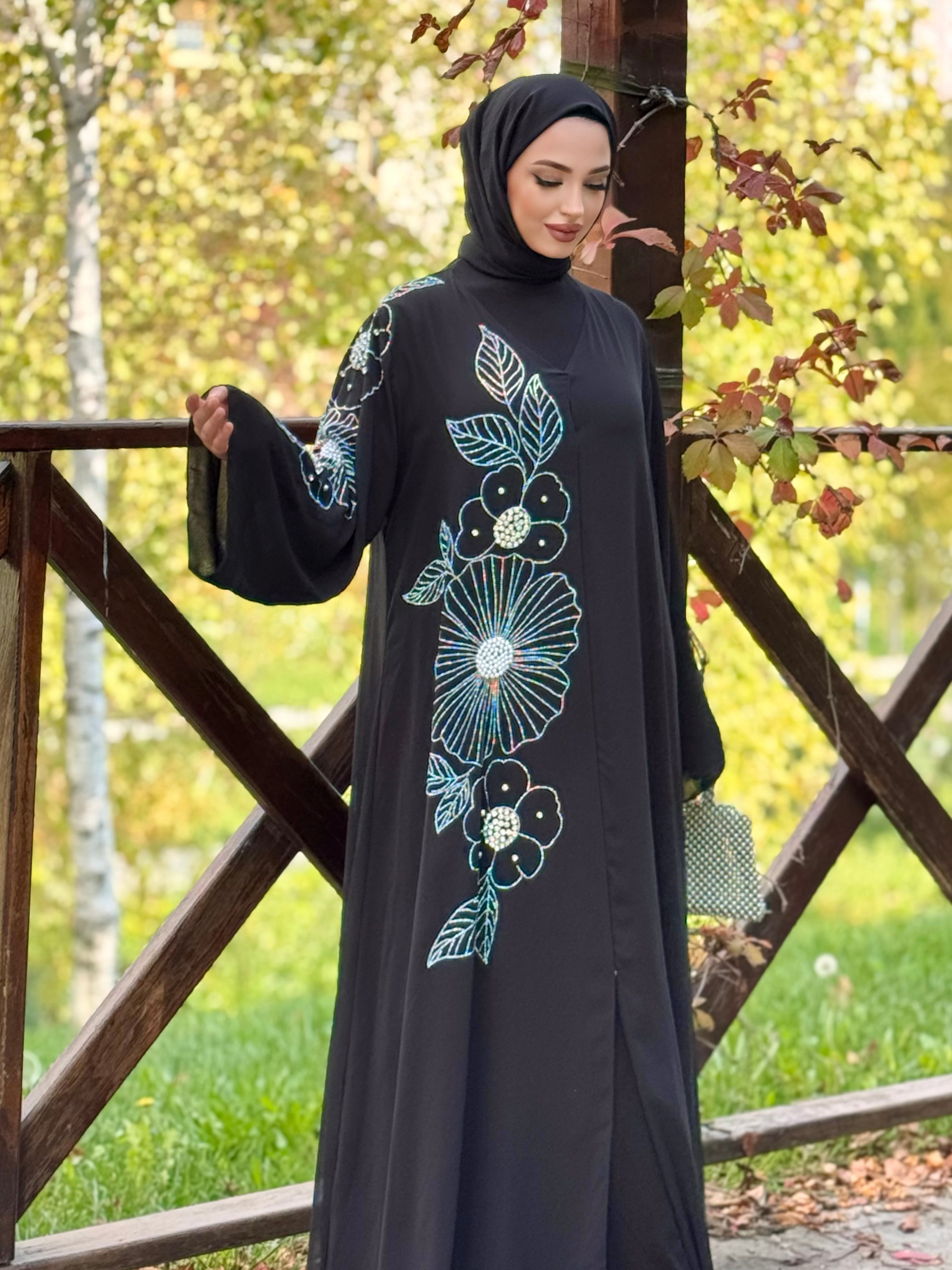 Işıltılı Taş Desenli Siyah Abaya