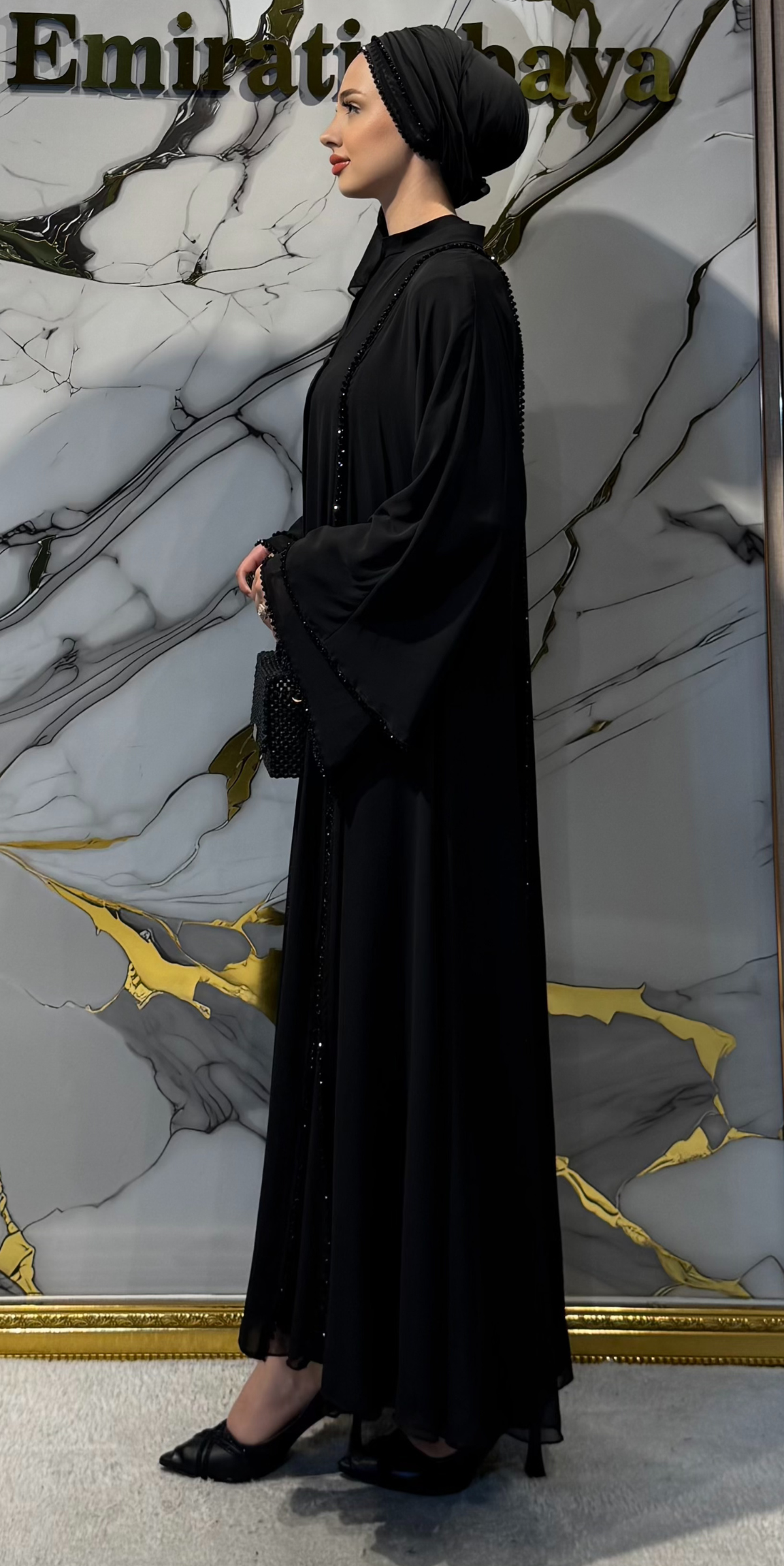 Önü Yırtmaçlı Siyah Boncuklu Siyah Abaya TM06 HM BLACK