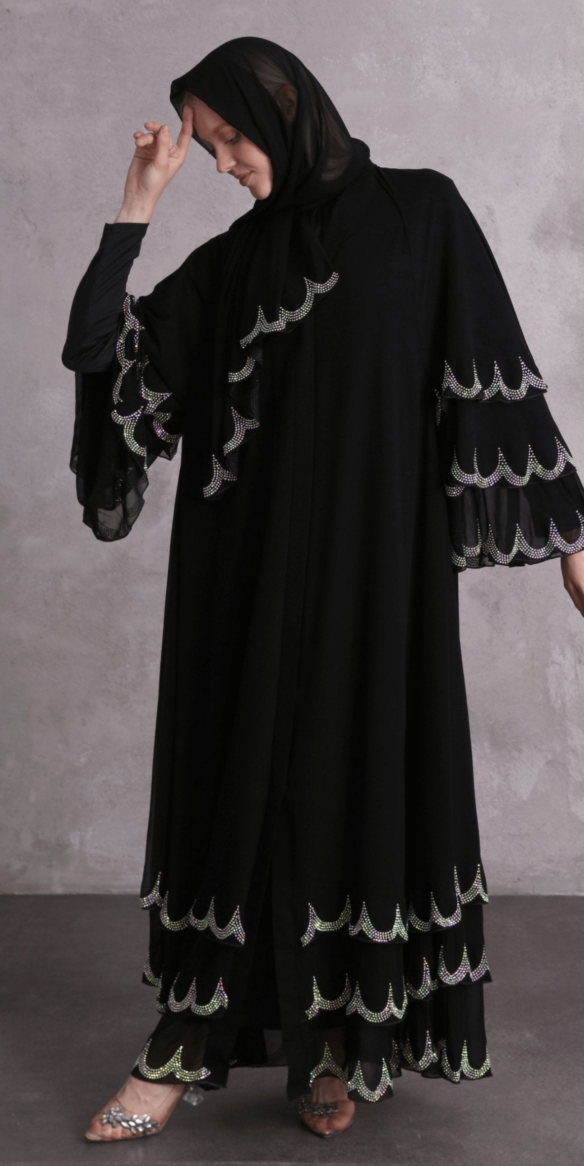 Etek Uçları Swarovski Taşlı Siyah Abaya