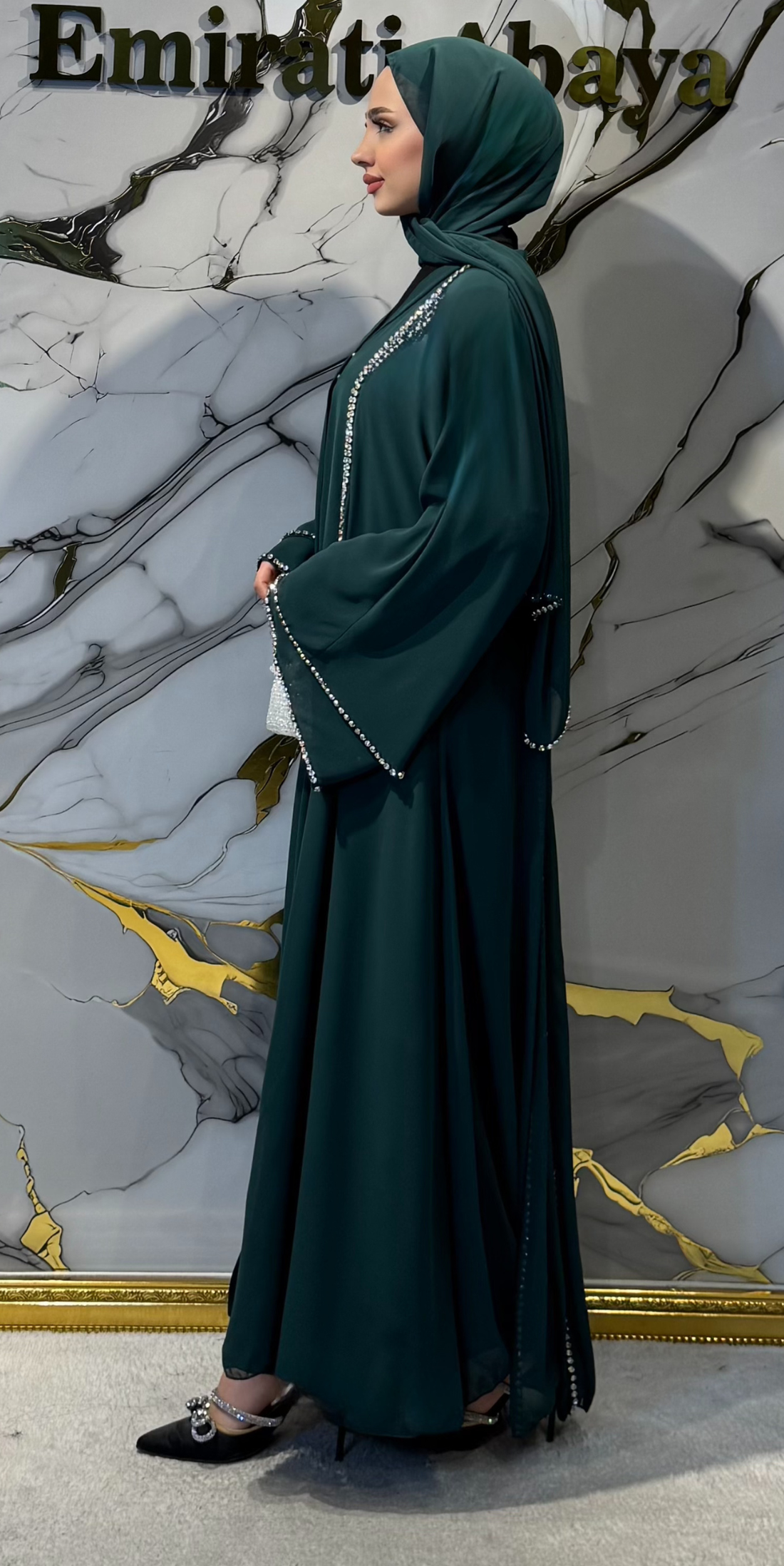 Önü Yırtmaçlı Beyaz Taşlı Şifon Yeşil Abaya - Zarif Lüks Model TM06 C WS GREEN