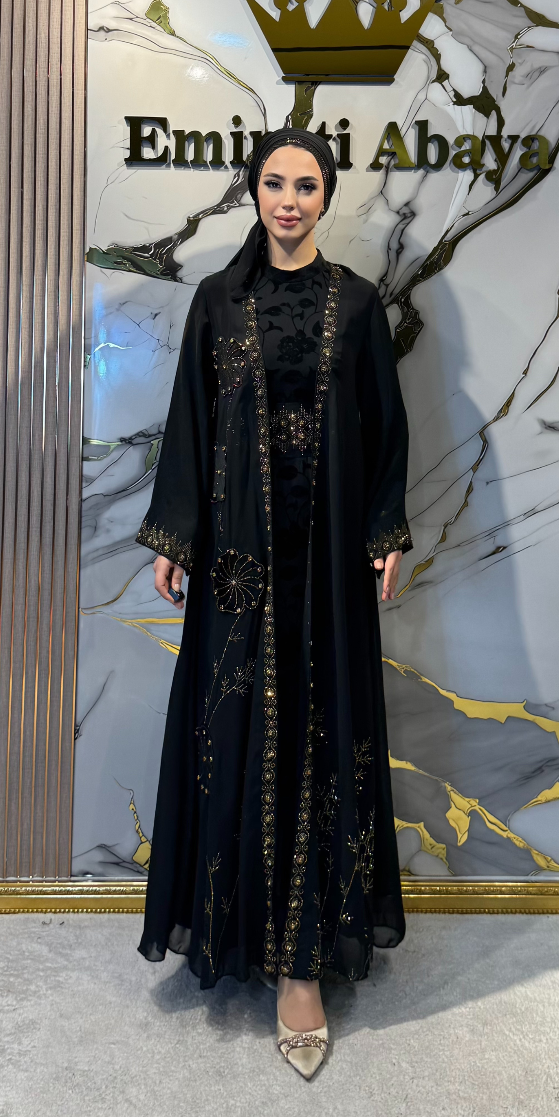 Altın Taş Detaylı Flok İç Elbiseli Swarovski Taşlı Şifon Abaya Seti