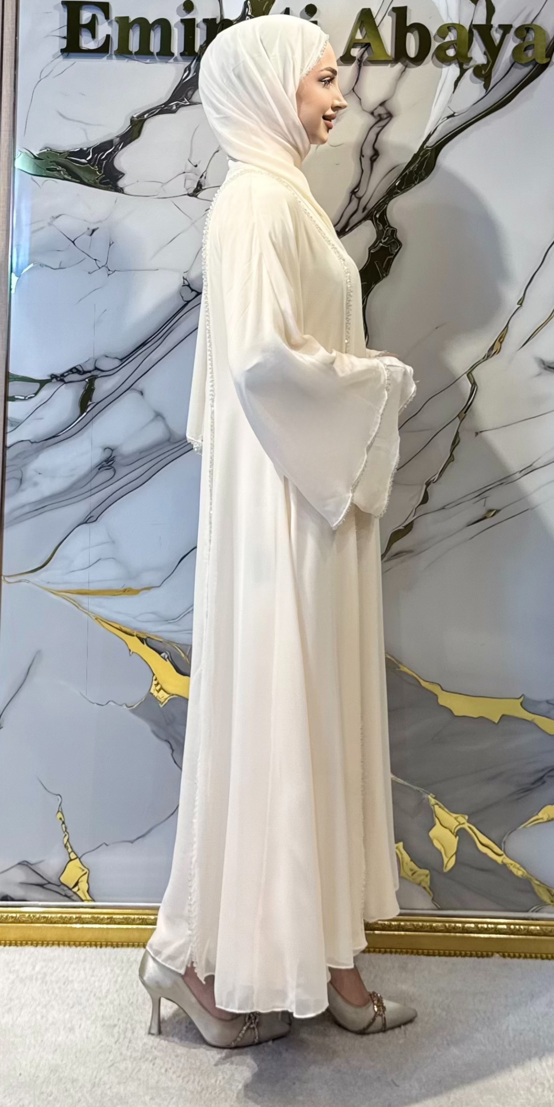 Önü Yırtmaçlı Beyaz Boncuklu Krem Abaya TM06 HM Cream