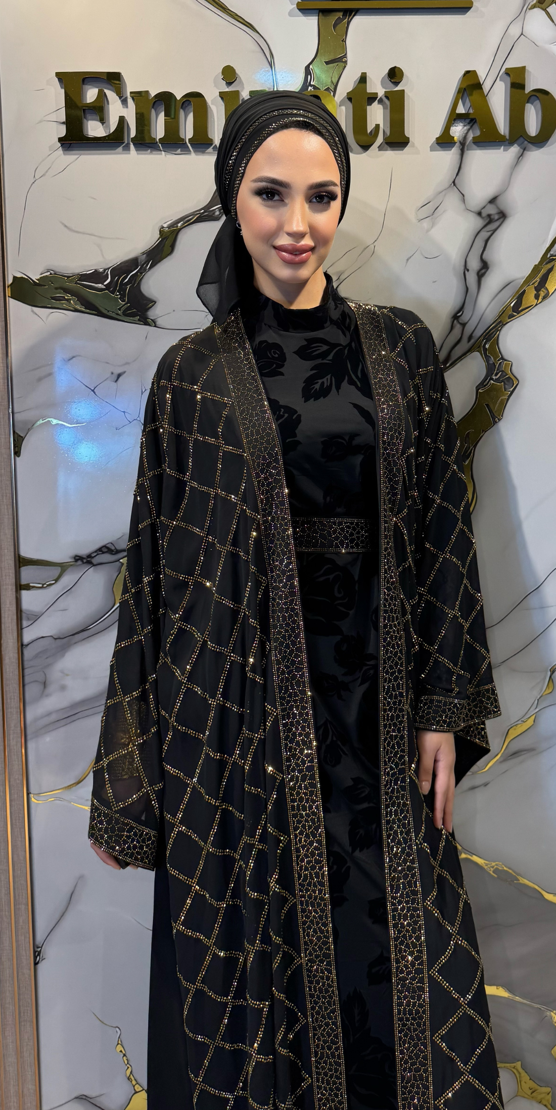 Altın Swarovski Taş İşlemeli Flok İç Elbiseli Yüksek Kalite Kore Şifon Emirati Tasarım Abaya Seti