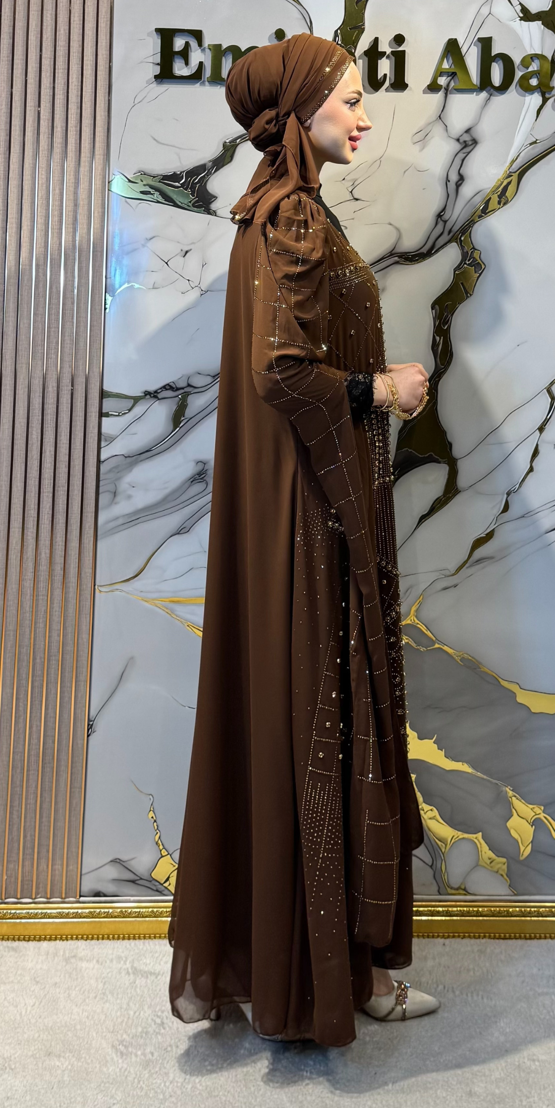 Altın Taş İşlemeli Kahverengi Şifon Abaya | TM083 GSK