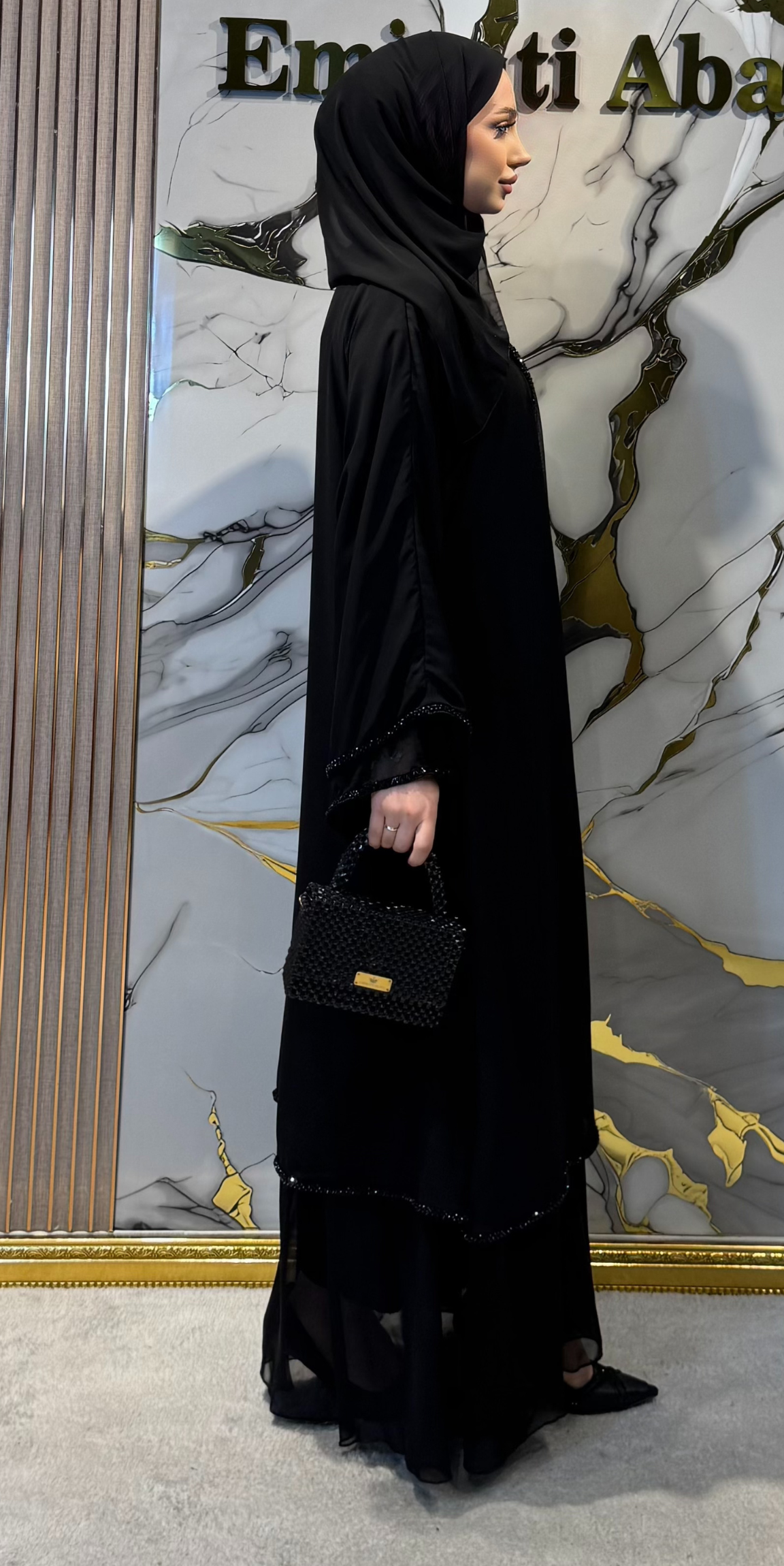 El İşçiliği Siyah Boncuklu Abaya M12 BS Black - Kopçalı Zarif Model