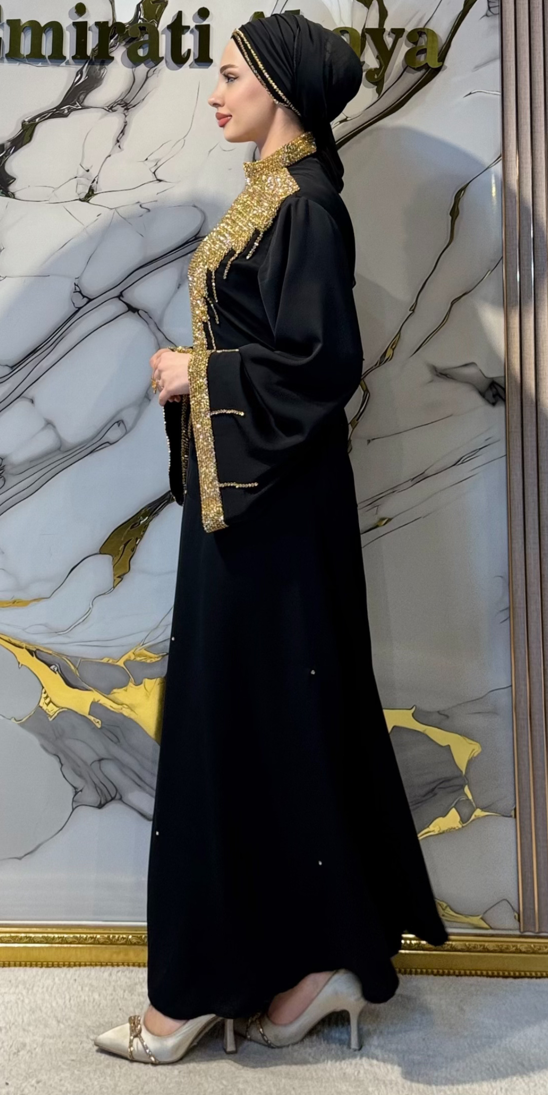 El İşlemeli Altın Payetli Taşlı Siyah Dubai İpek Abaya – Şallı Takım | EF0026 GSTB