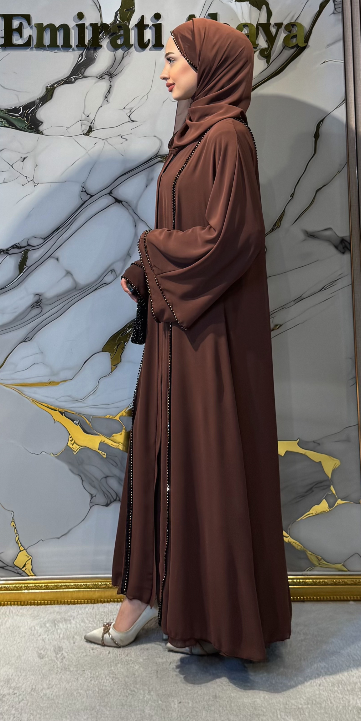 Önü Yırtmaçlı  Siyah Gold Taşlı Kahverengi Şifon Abaya | TM06 HM GSK