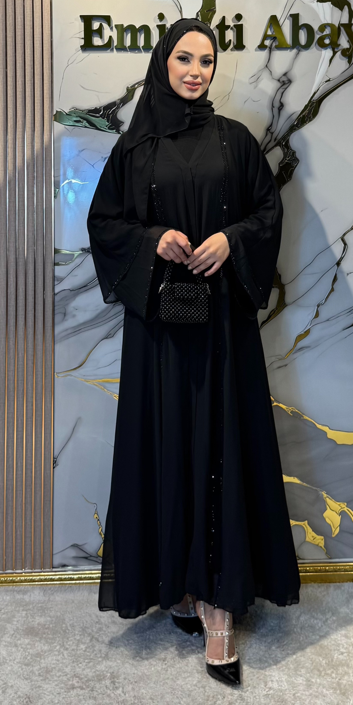Önü Yırtmaçlı Siyah Taşlı Siyah Abaya TM06 BS G B