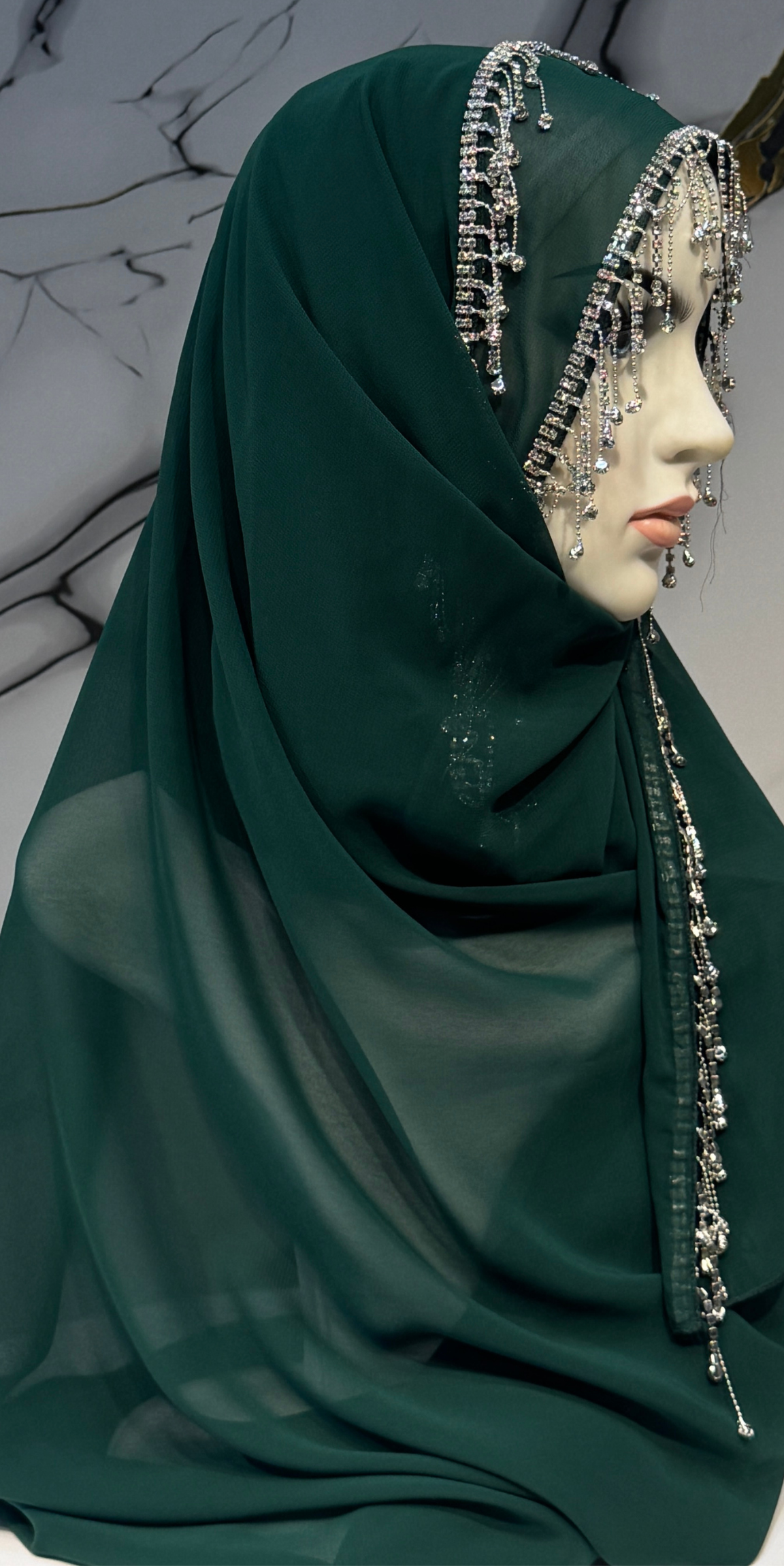 Sarkıt Püsküllü Beyaz Taşlı Yeşil Şifon Şal Emirati Abaya | ŞAL10 WSGREEN