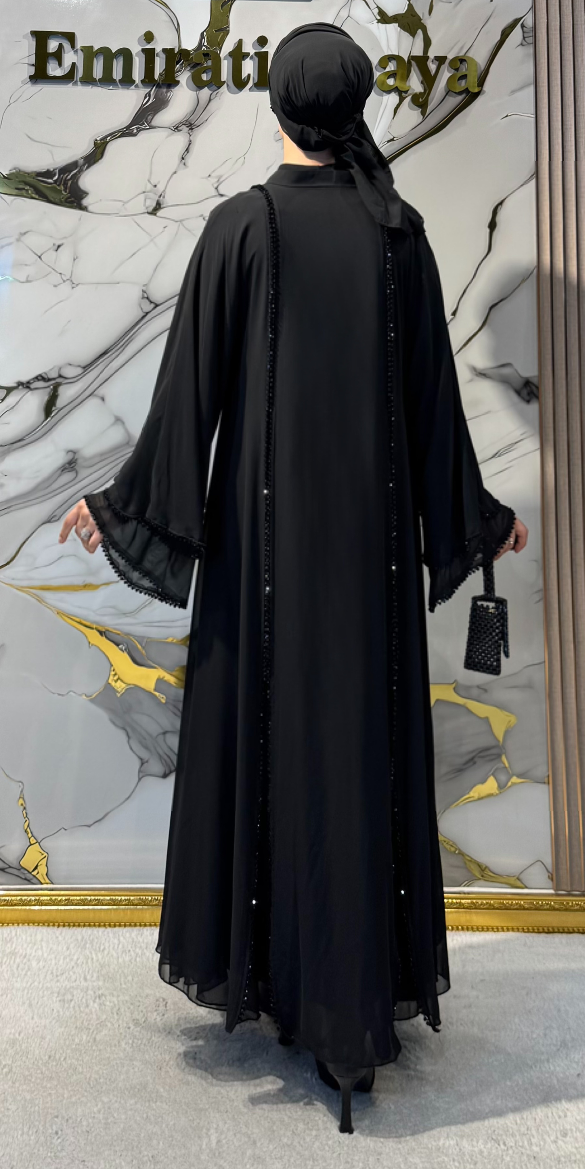 Önü Yırtmaçlı Siyah Boncuklu Siyah Abaya TM06 HM BLACK