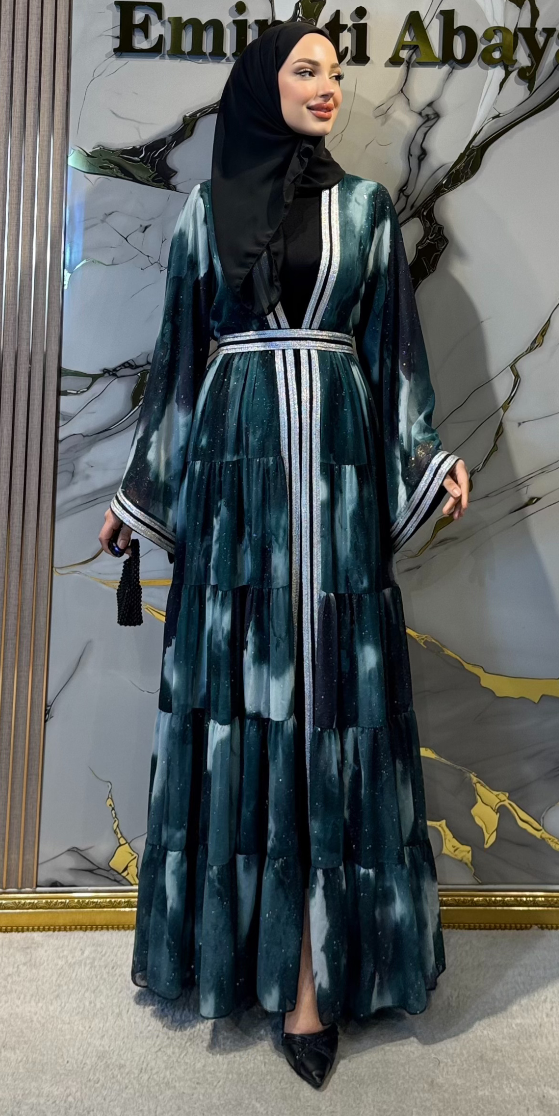 Bulut Desenli Beyaz Şerit Detaylı Yeşil Şifon Abaya Takımı WS86 GREEN - 4 Parça Set (Şal, Kemer ve İçlik Dahil) WS86 GREEN