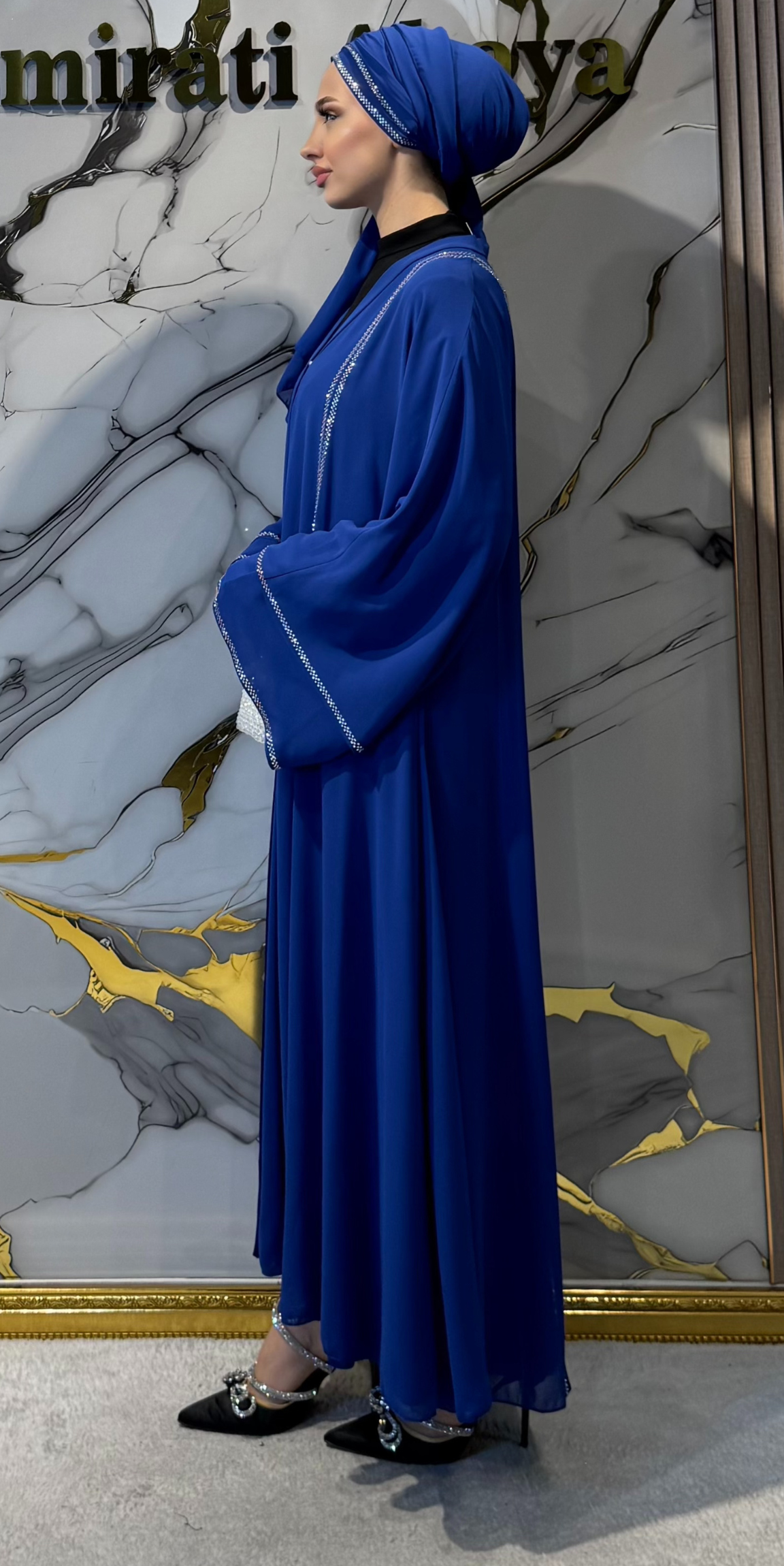 Önü Yırtmaçlı Beyaz Taşlı Mavi Abaya TM06 WSMavi - Çıtçıtlı Zarif Model