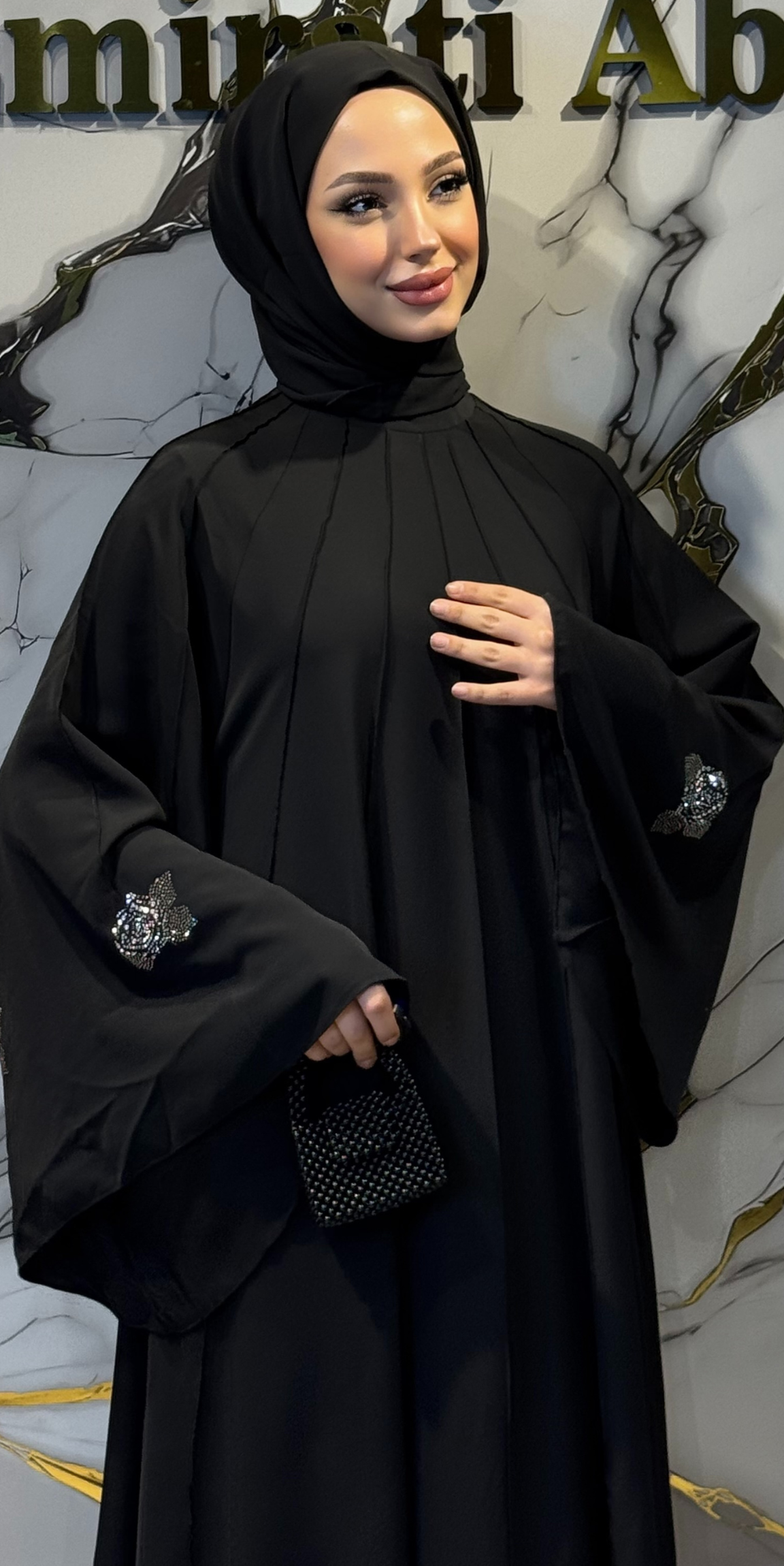 Swarovski Çiçekli Siyah Abaya TM043