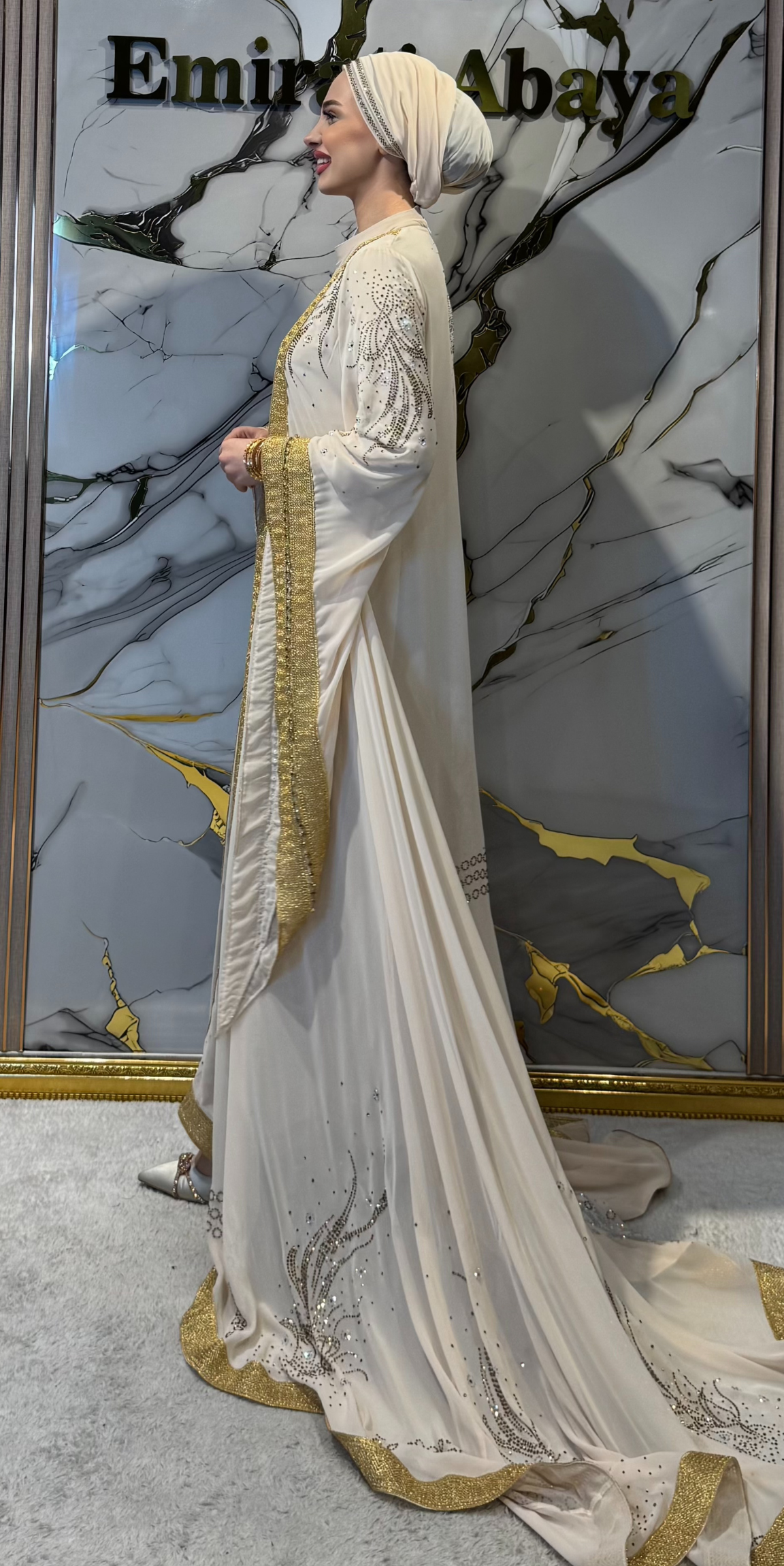 Altın Detaylı Lüks Krem Yöresel Takım 4 Parça Set