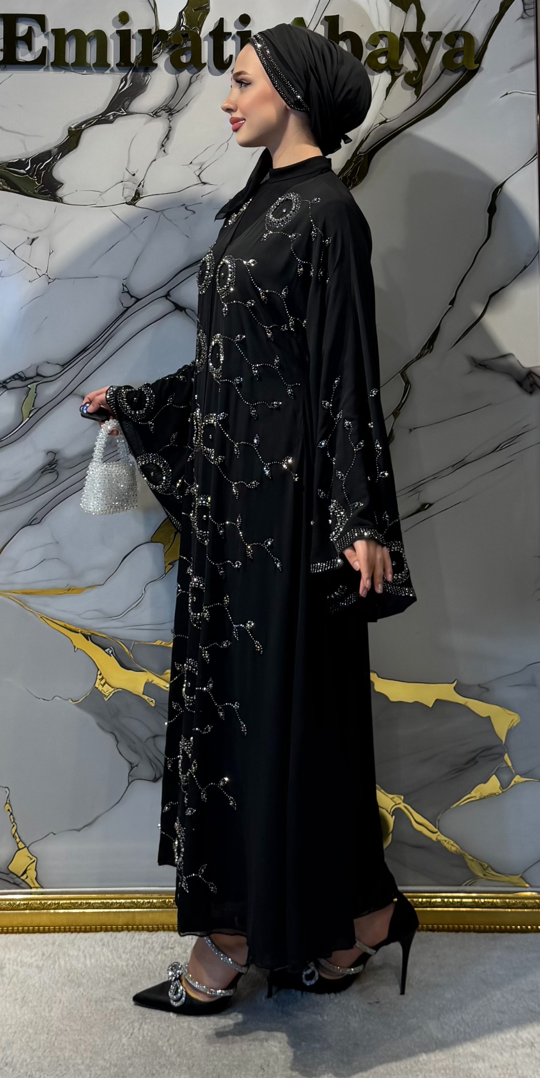 Önü Hematit Taşlarla Süslenmiş Siyah Şifon Abaya TM77 HSSB