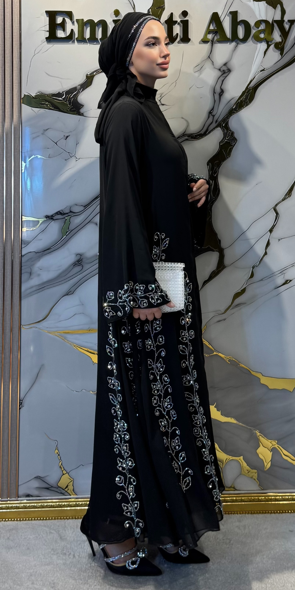 Lüks Janjan Taşlı Siyah Abaya - Etekleri Çiçek Desenli Özel Tasarım TM93 JSB