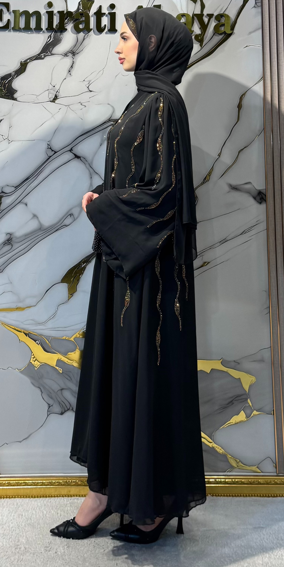 Ağaç Kökü Desenli Gold Taşlı Siyah Şifon Abaya | TM49 GSB
