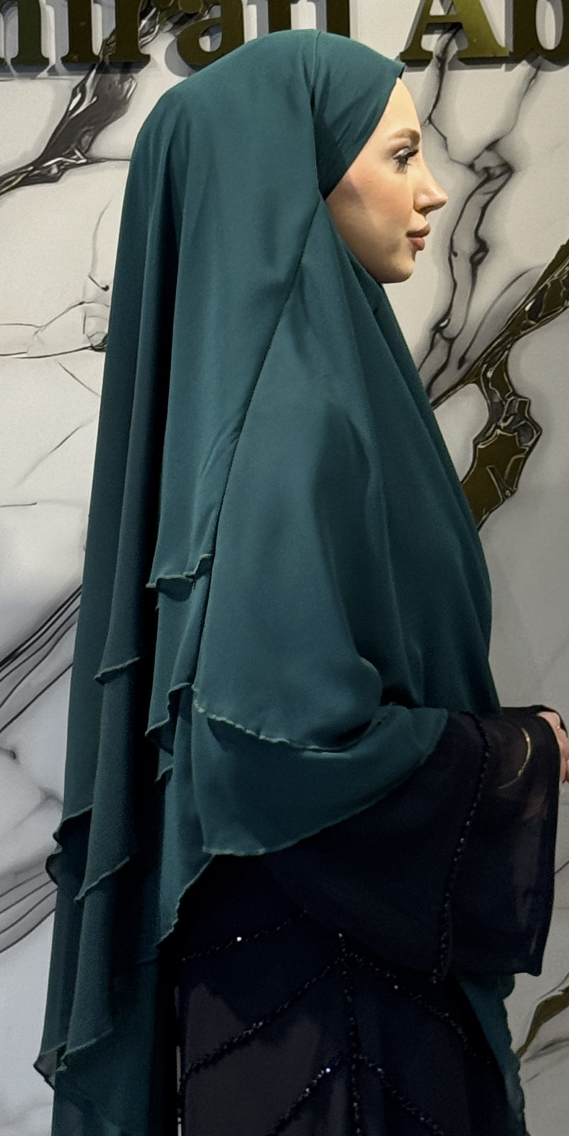 دبي الأسود د