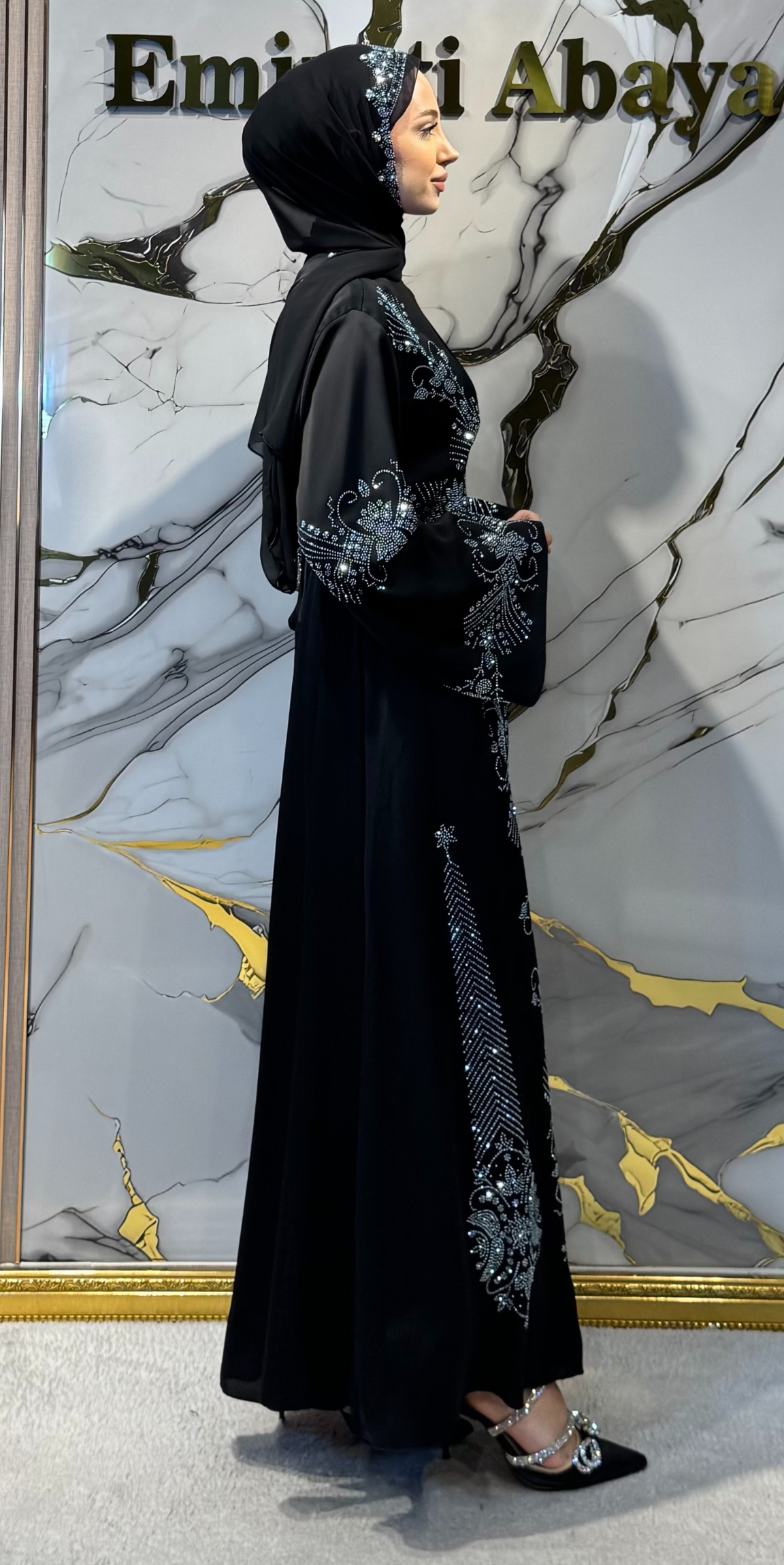 Mavi Beyaz Yapışkan Taşlı Açık Siyah Dubai Abaya | EF0039 WSTB