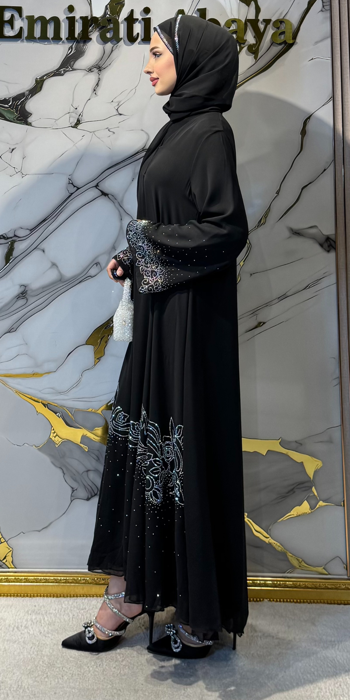 Sparkling Waltz Patterned Chiffon Stone Abaya