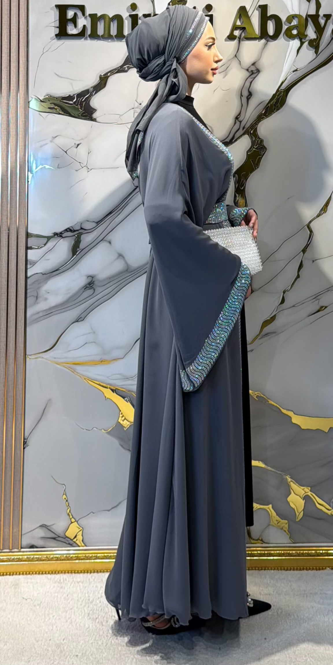 Önü Swarovski Taşlı Şık Gri Abaya - 3 Parça Set (Şal ve Kemer Dahil) TM47 JS GRI