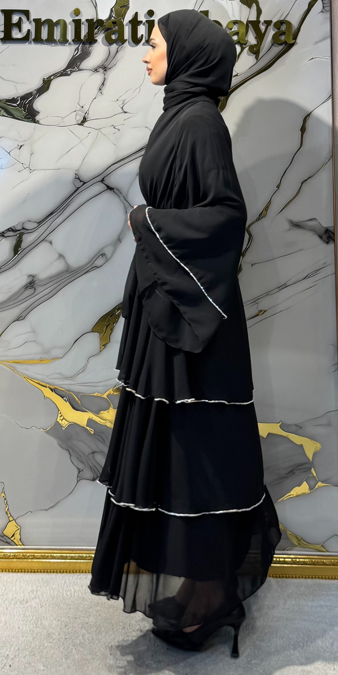 Beyaz Taşlı 3 Katlı Siyah Şifon Abaya – Kemeri Şallı Takım | RK011 WSB