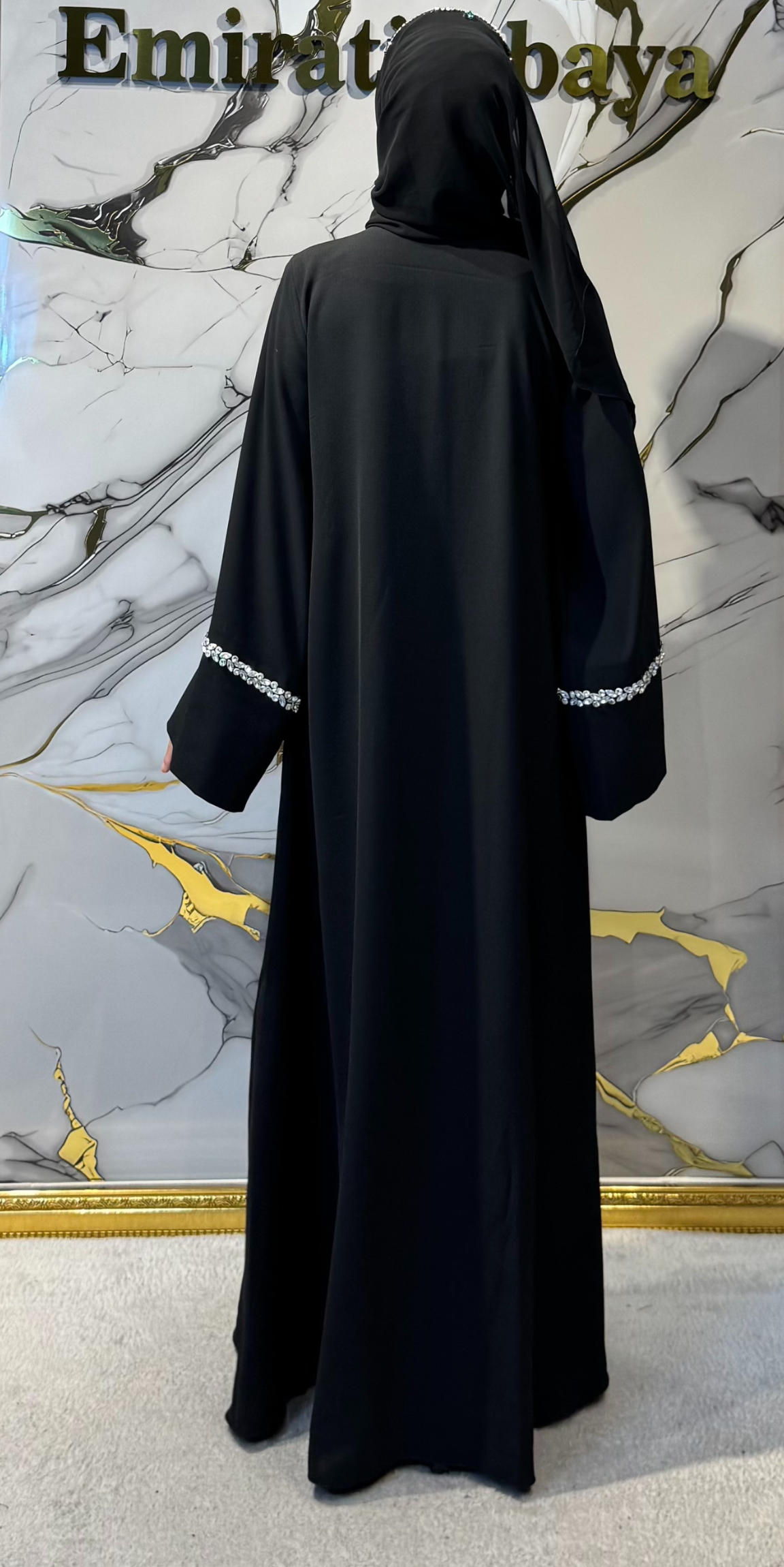El Yapımı Beyaz ve Yeşil Taşlı Siyah İpek Dubai Abaya | Şal Dahil | EF0031 WSB