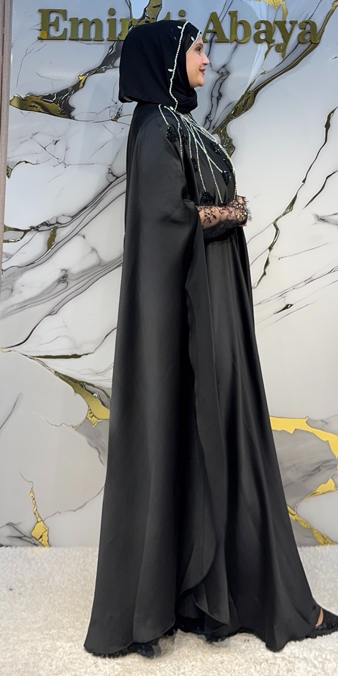 El İşlemeli Kelebek Kesim Siyah Saten Abaya | EF0061 WSB