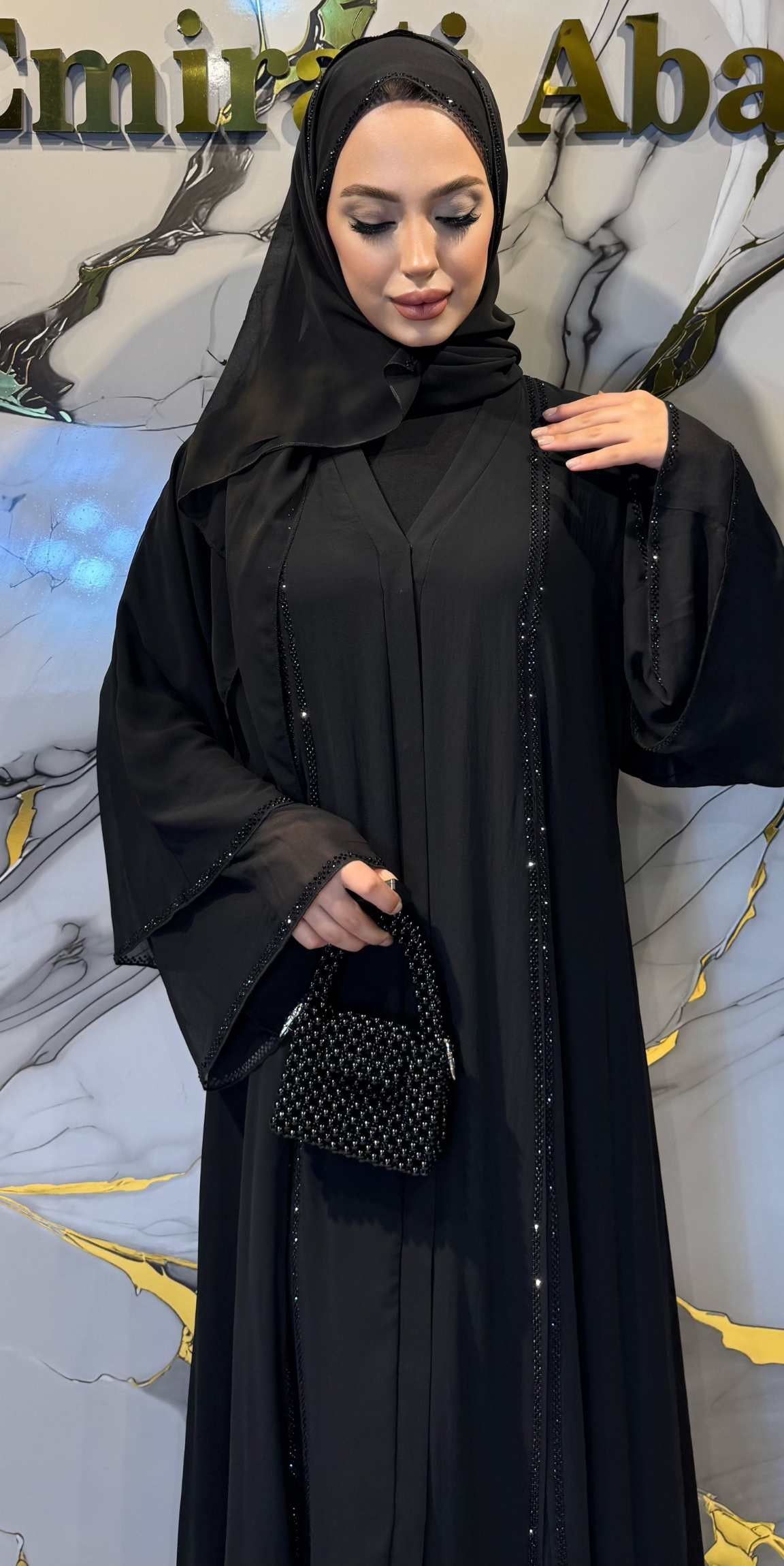Önü Yırtmaçlı Siyah Taşlı Siyah Abaya TM06 BS G B