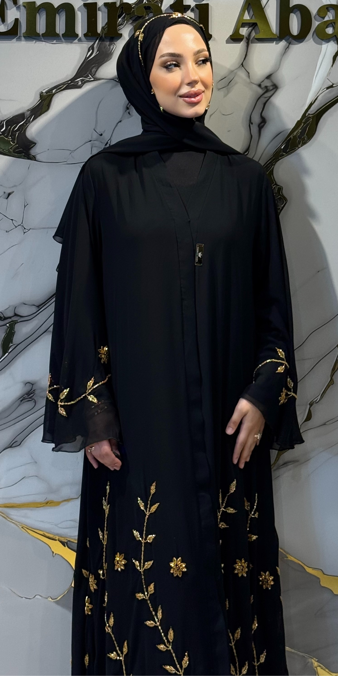 El İşlemeli Altın Çiçek Motifli Siyah Şifon Abaya – Şallı Takım | EF0035 GSB