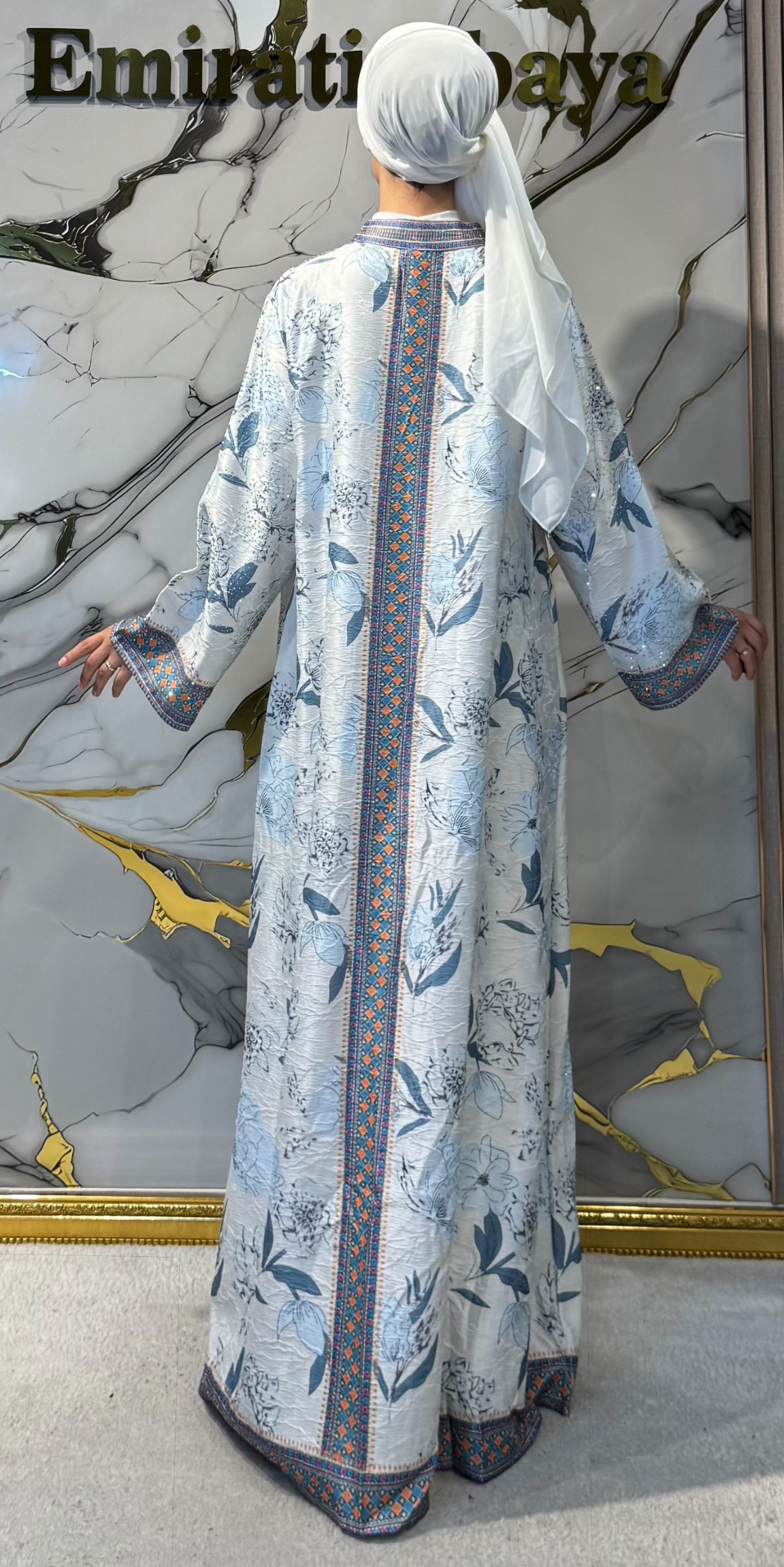 Çiçek Baskılı Beyaz Jakar Günlük Abaya | KSA05 BEYAZ