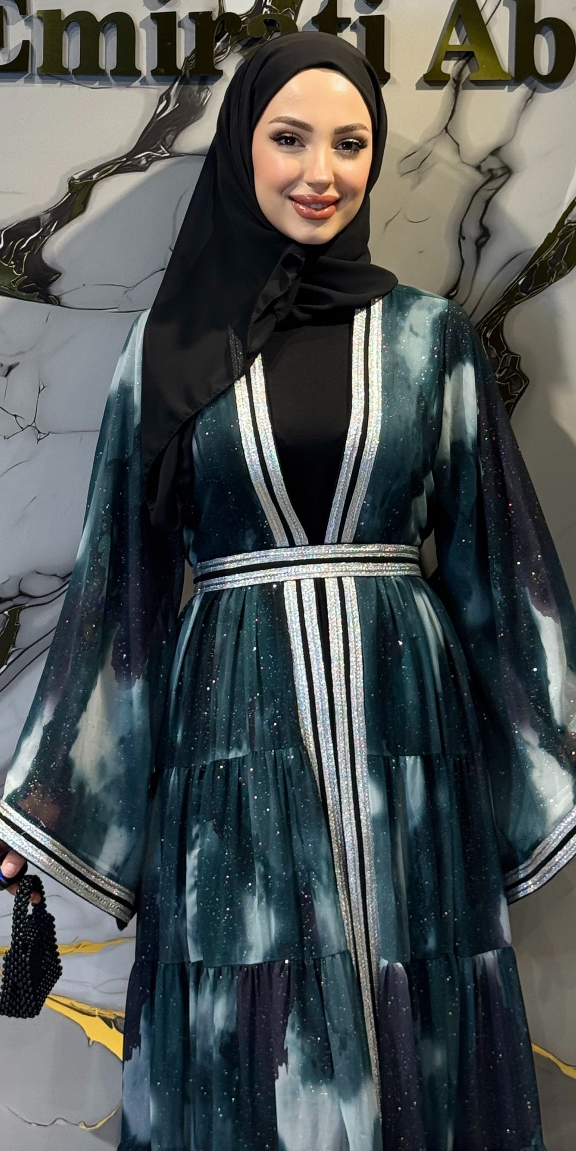 Bulut Desenli Beyaz Şerit Detaylı Yeşil Şifon Abaya Takımı WS86 GREEN - 4 Parça Set (Şal, Kemer ve İçlik Dahil) WS86 GREEN