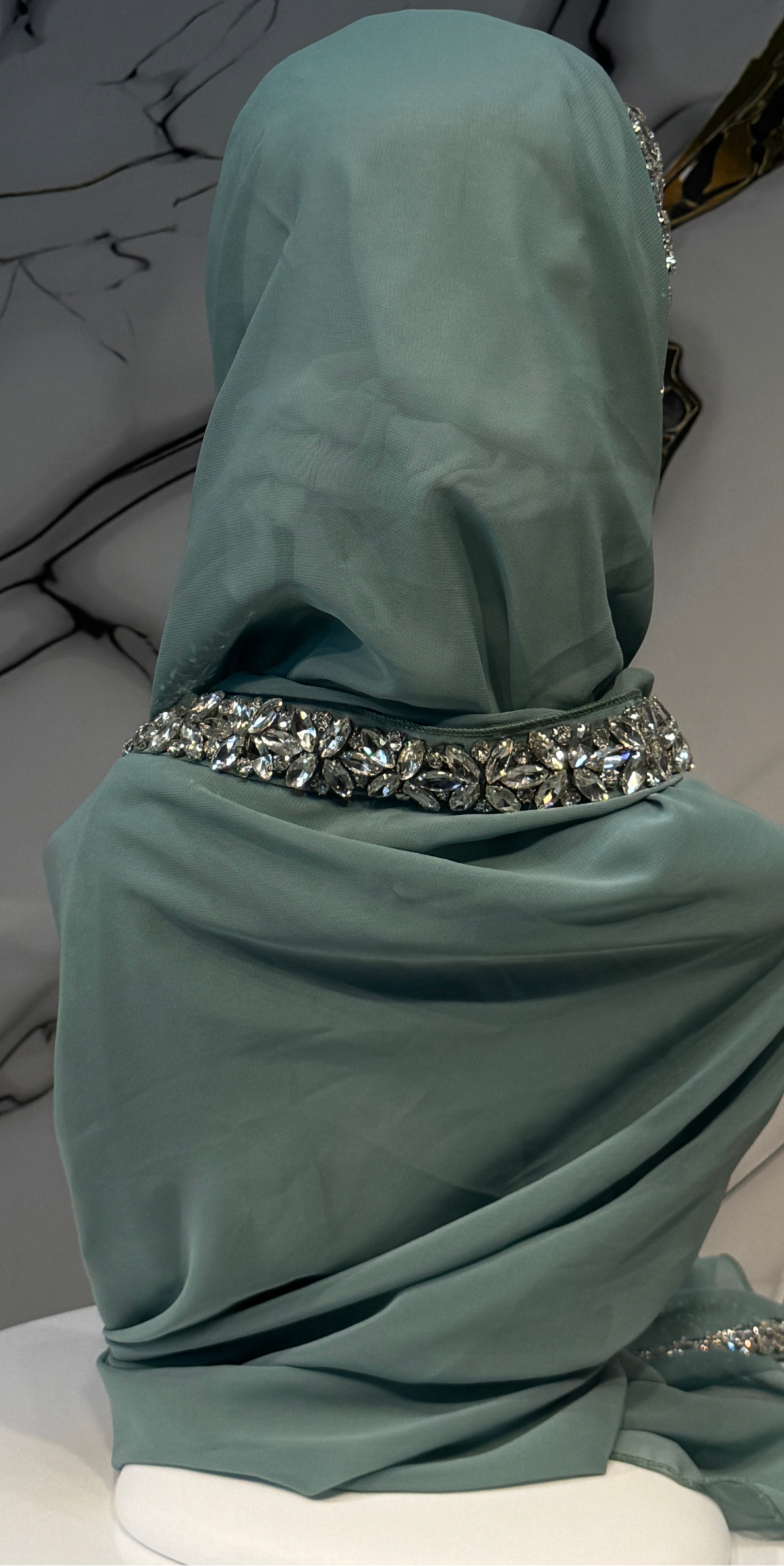 İri Beyaz Taşlı Mint Yeşili Şifon Şal Emirati Abaya | ŞAL62 WSMINT